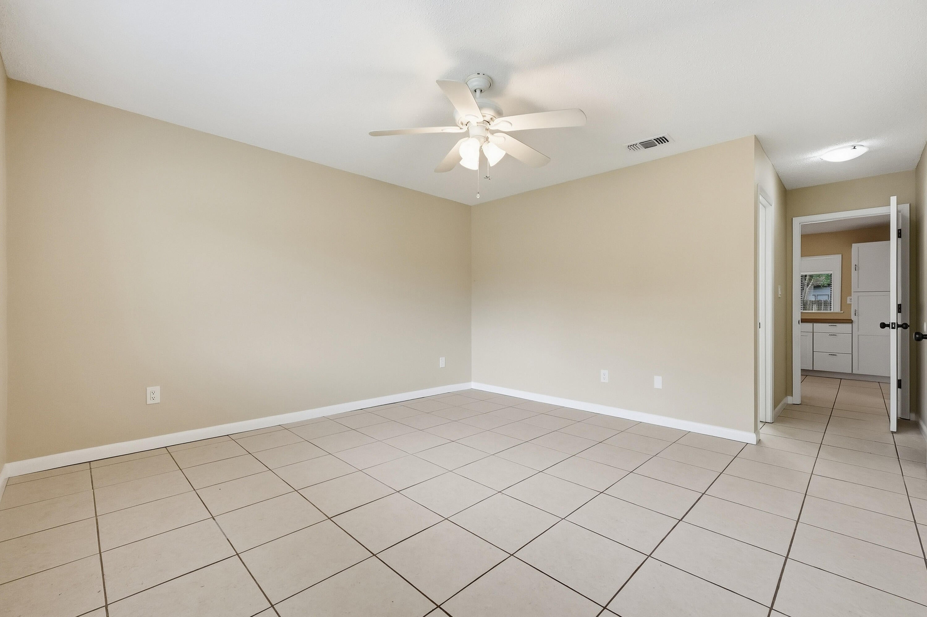 BLUEWATER BAY VILLAGE 1A - Residential Lease
