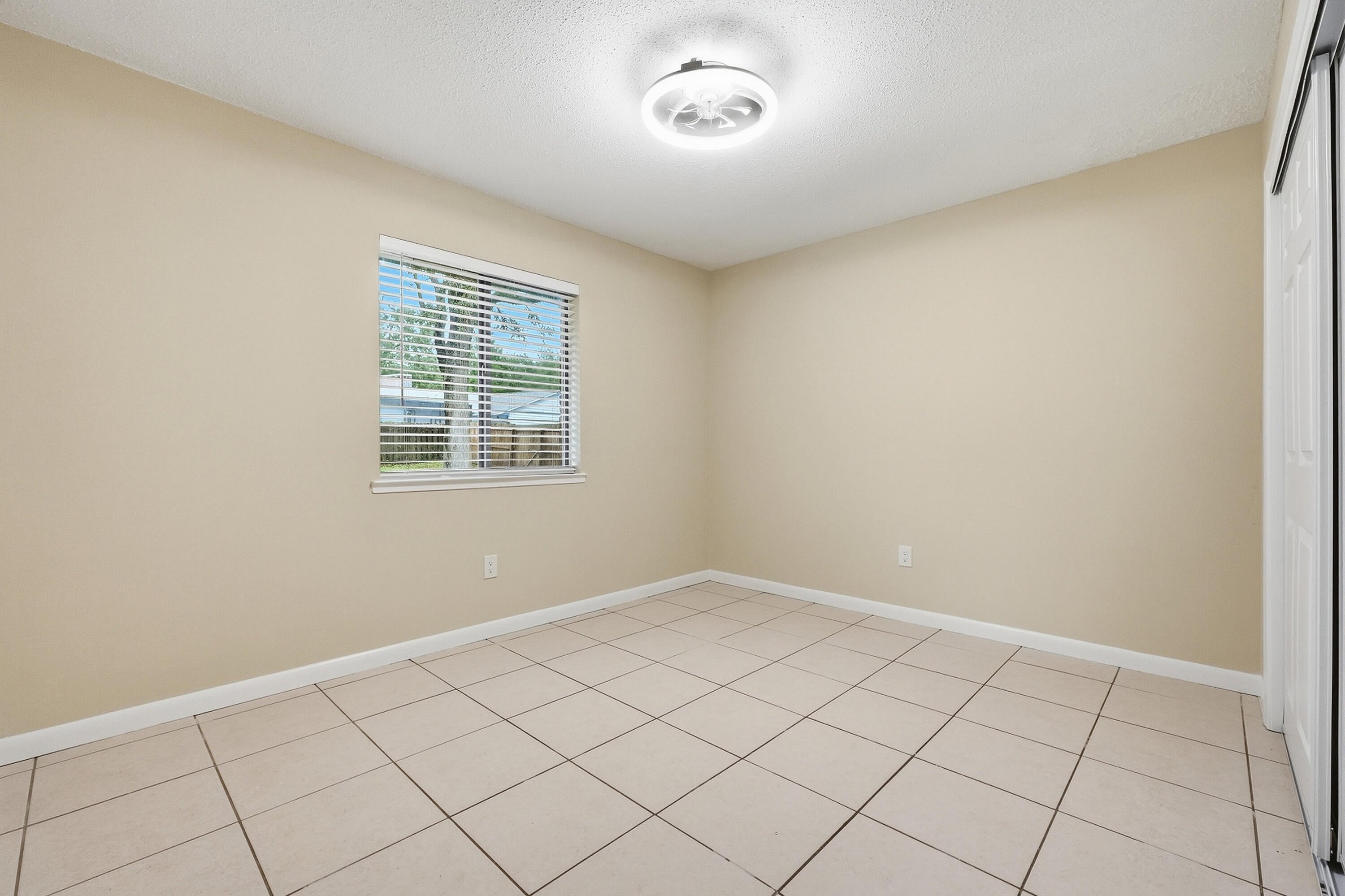 BLUEWATER BAY VILLAGE 1A - Residential Lease