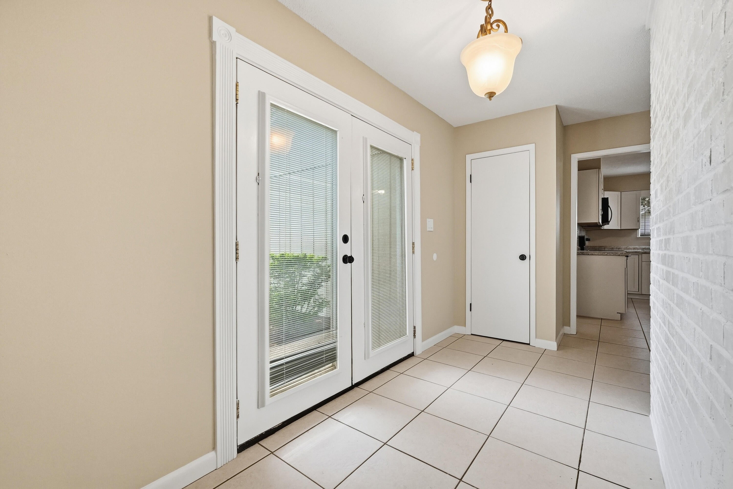 BLUEWATER BAY VILLAGE 1A - Residential Lease