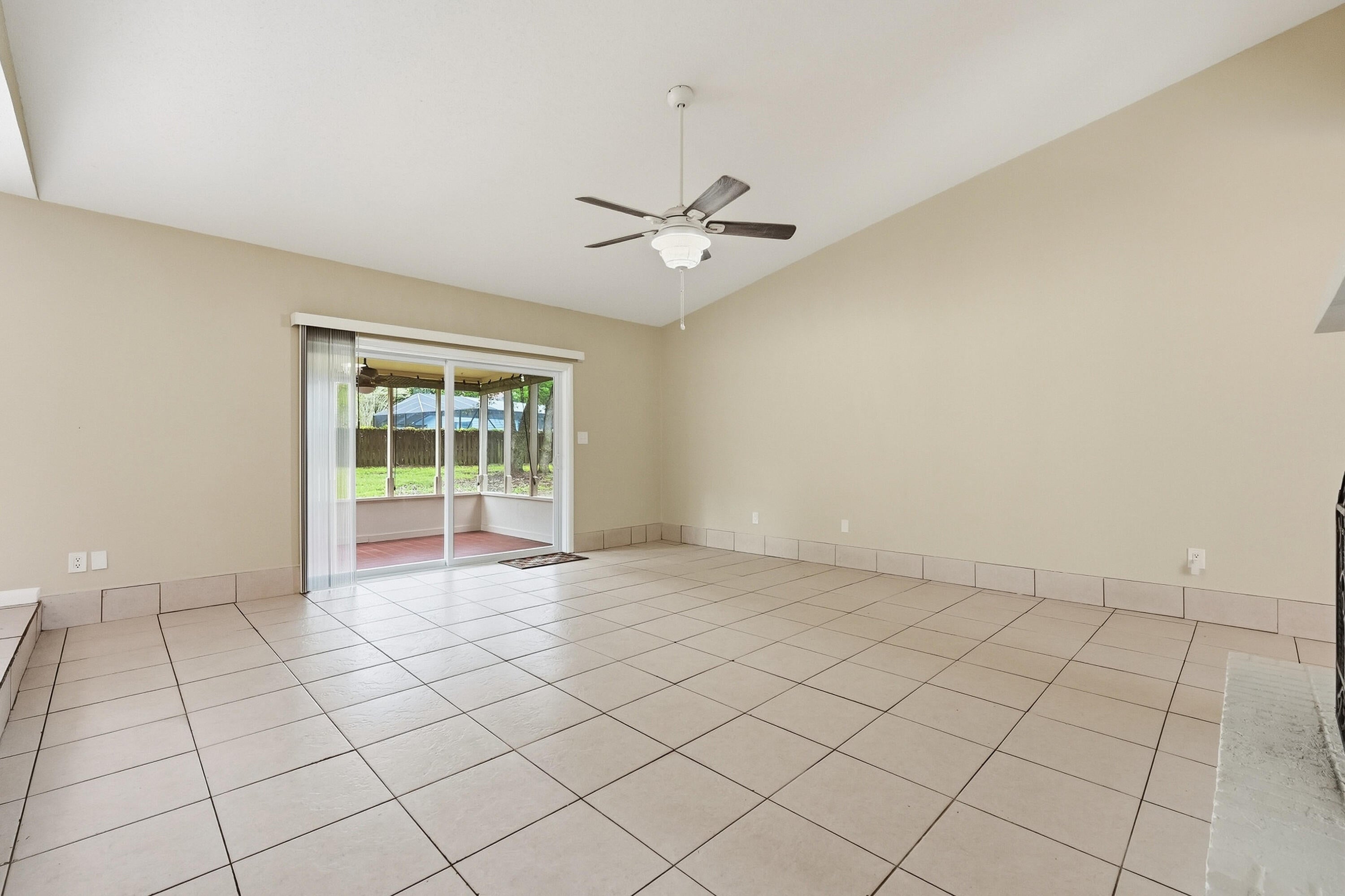 BLUEWATER BAY VILLAGE 1A - Residential Lease