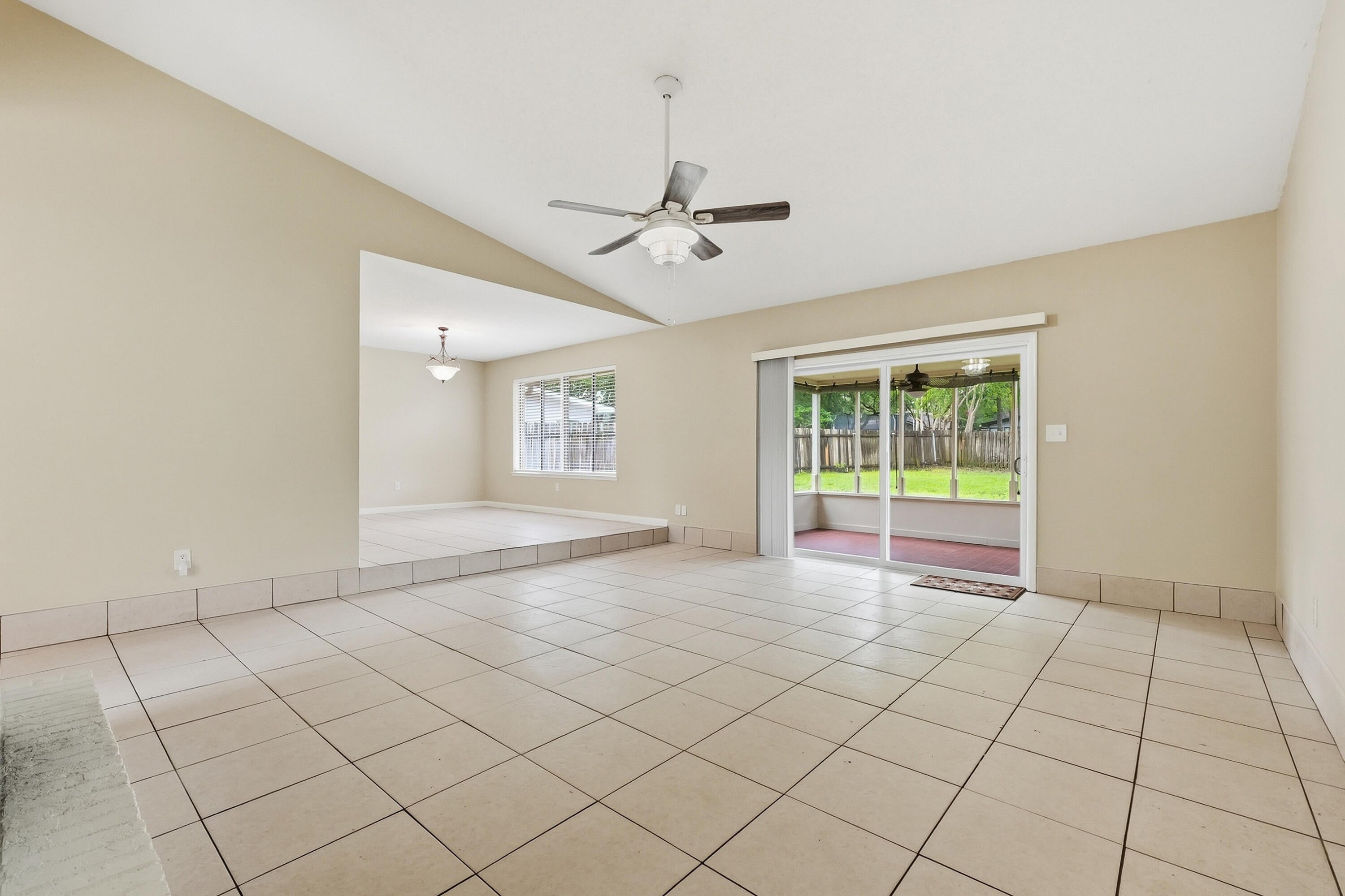 BLUEWATER BAY VILLAGE 1A - Residential Lease
