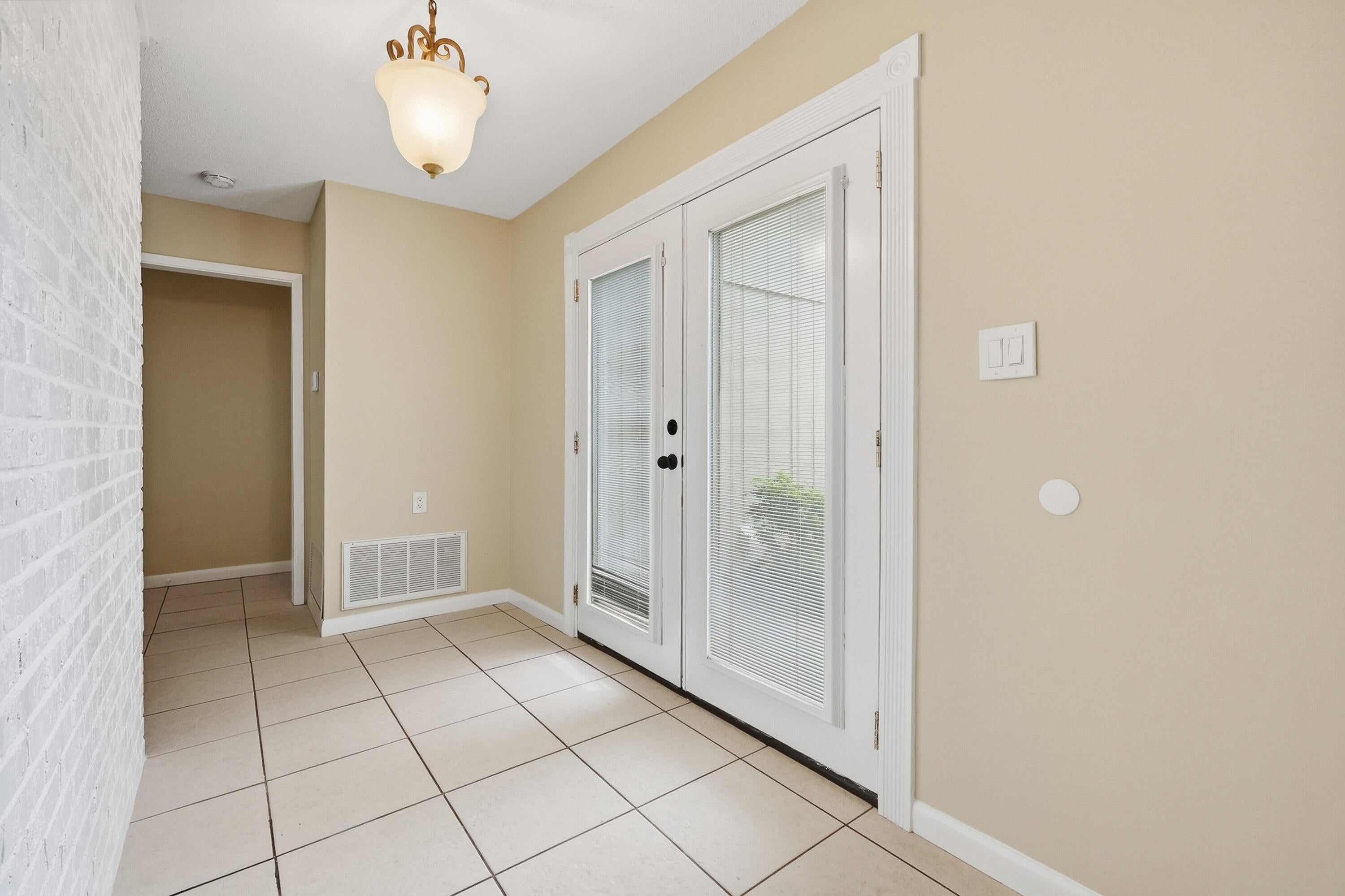 BLUEWATER BAY VILLAGE 1A - Residential Lease
