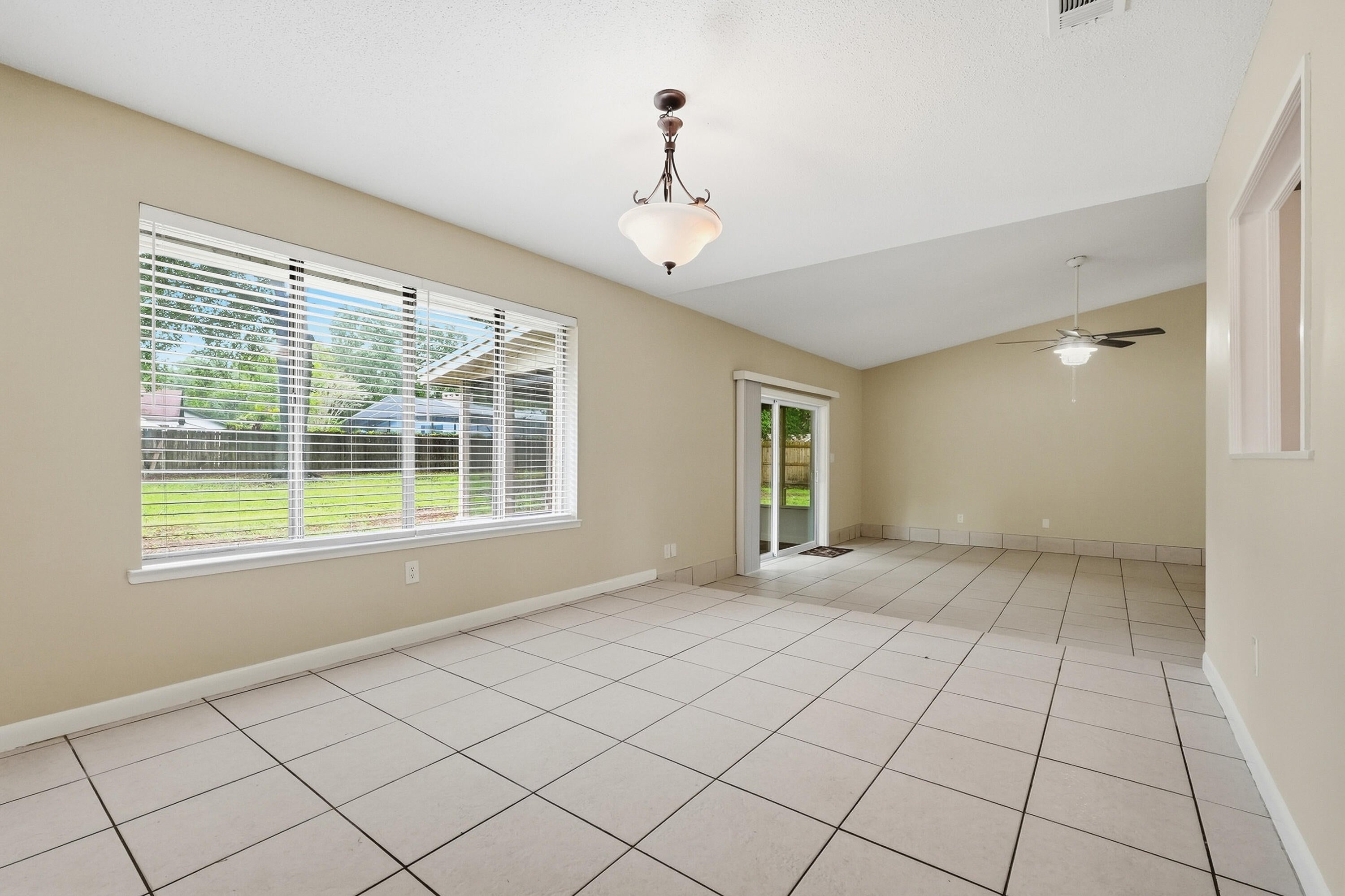 BLUEWATER BAY VILLAGE 1A - Residential Lease