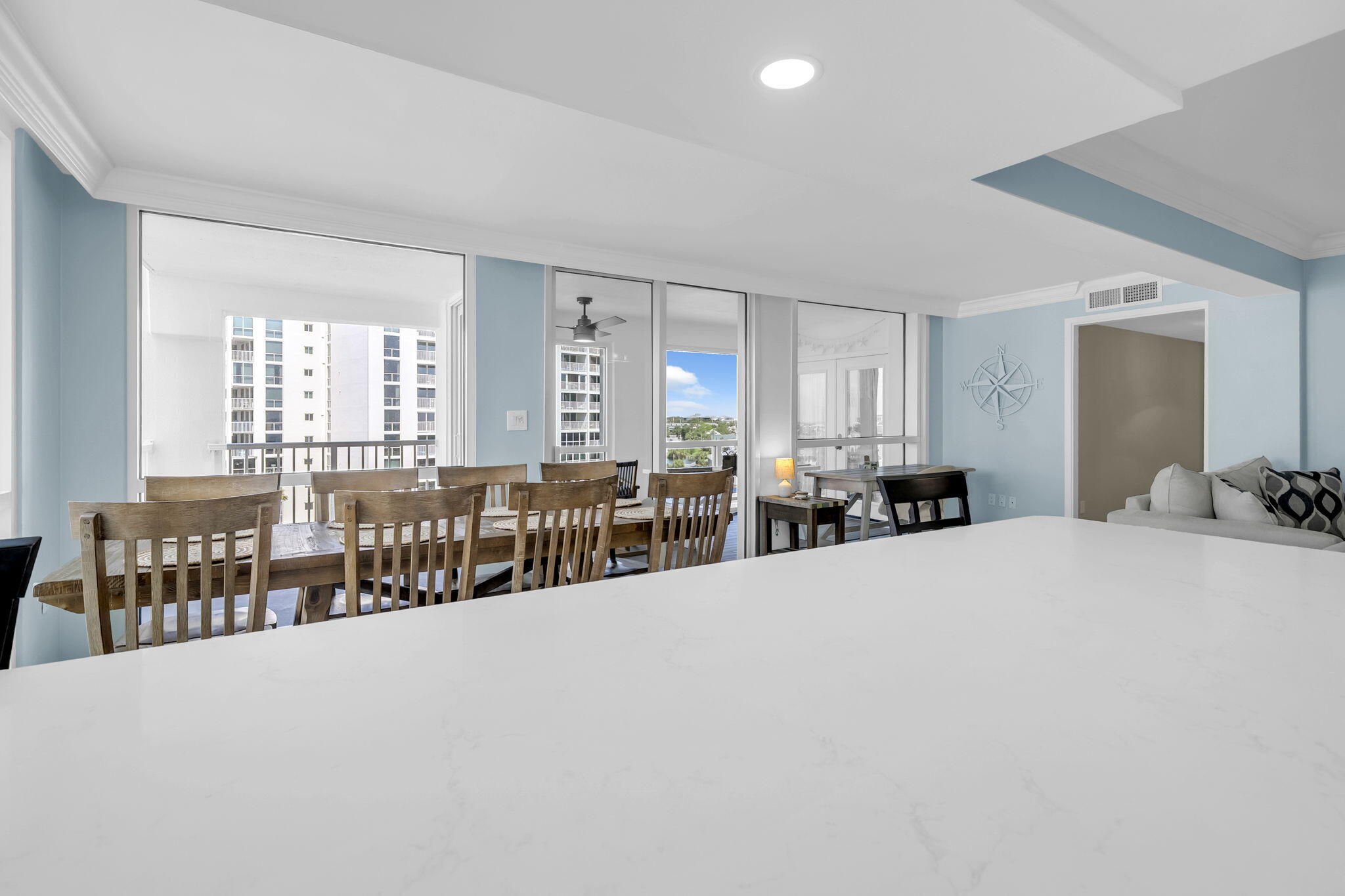 SHORELINE TOWERS 1 - Residential