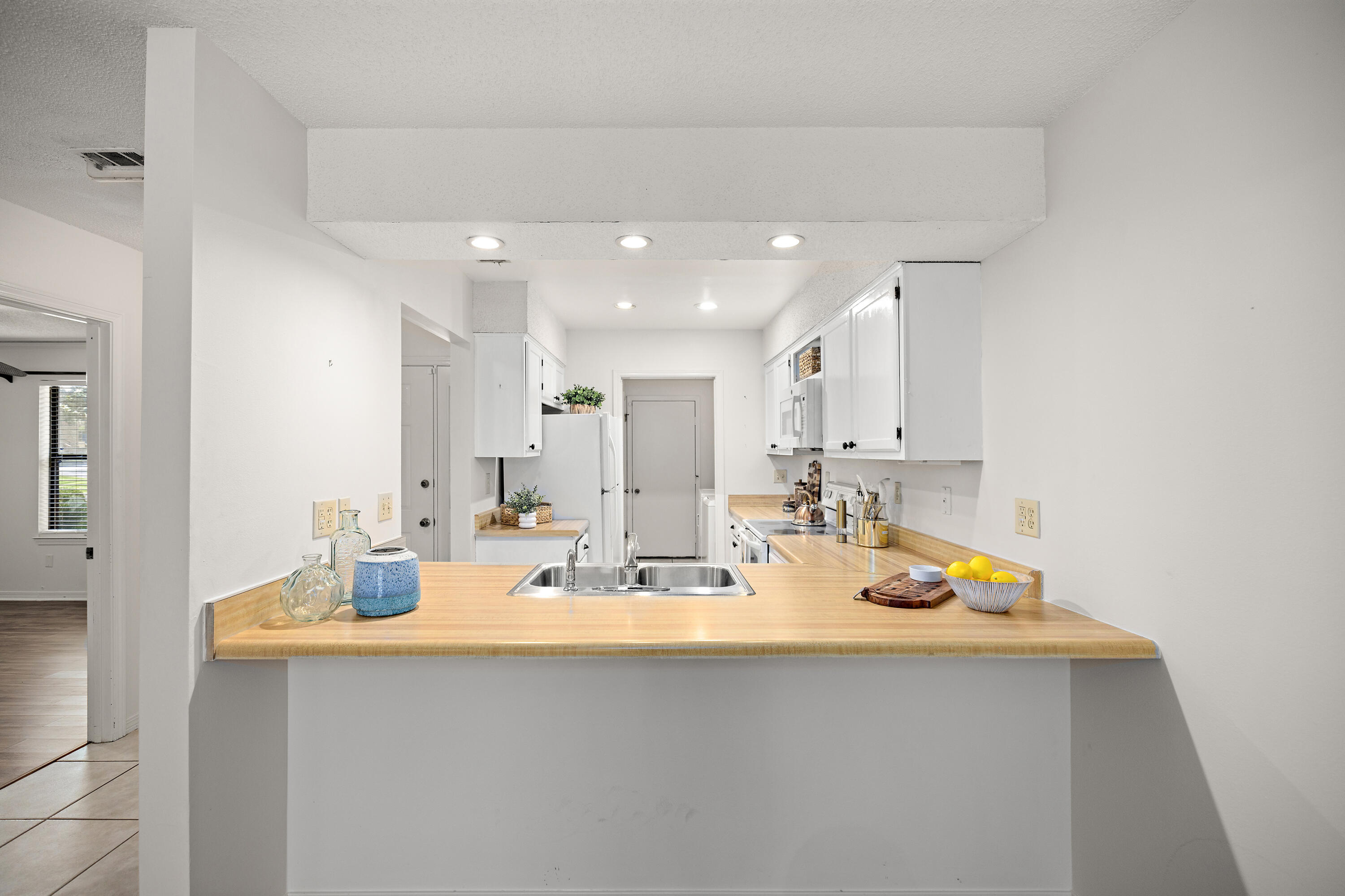 HIDDEN COVE T/H - Residential