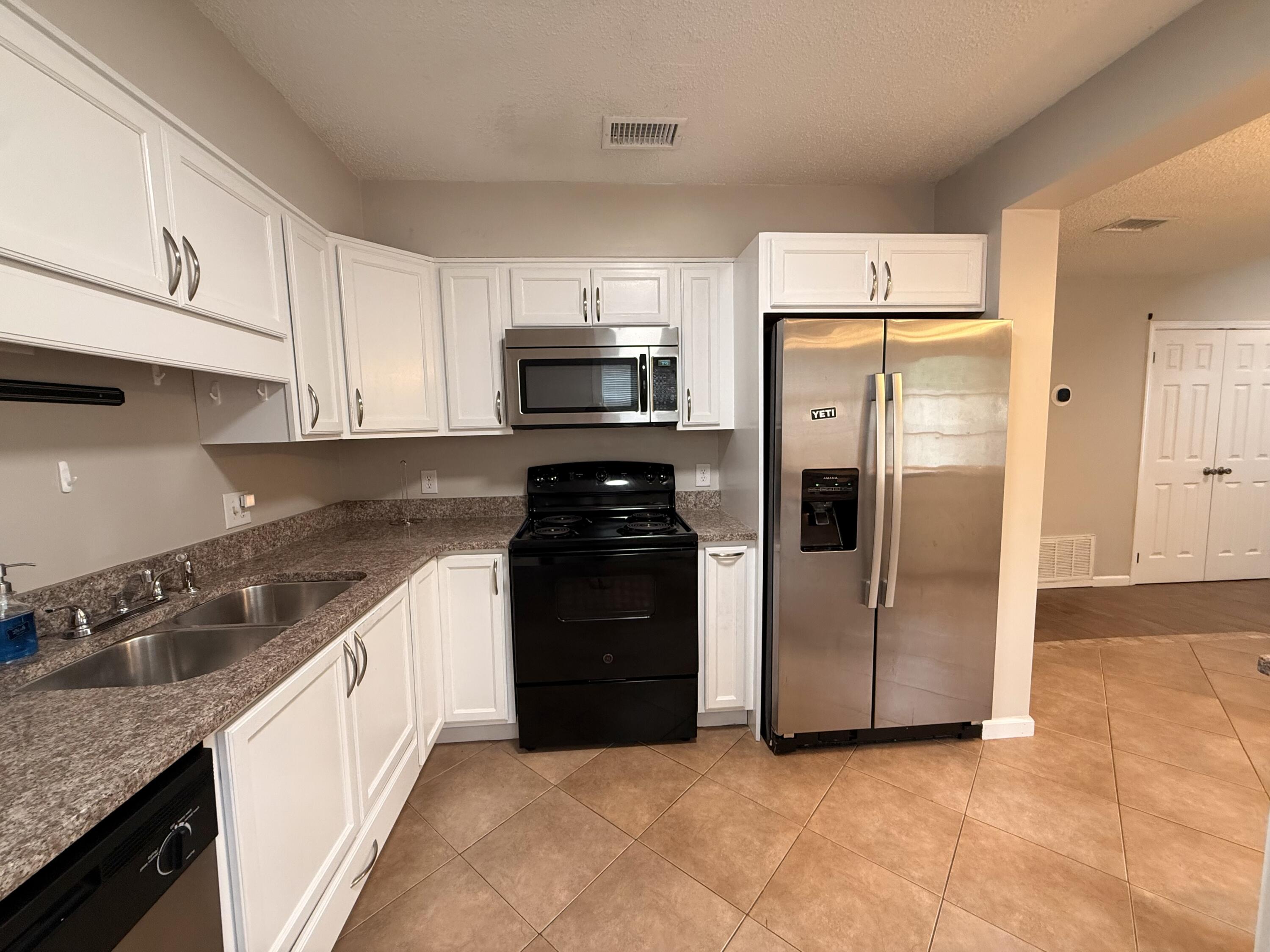 hidden trails ph 1 lot 13 - Residential Lease