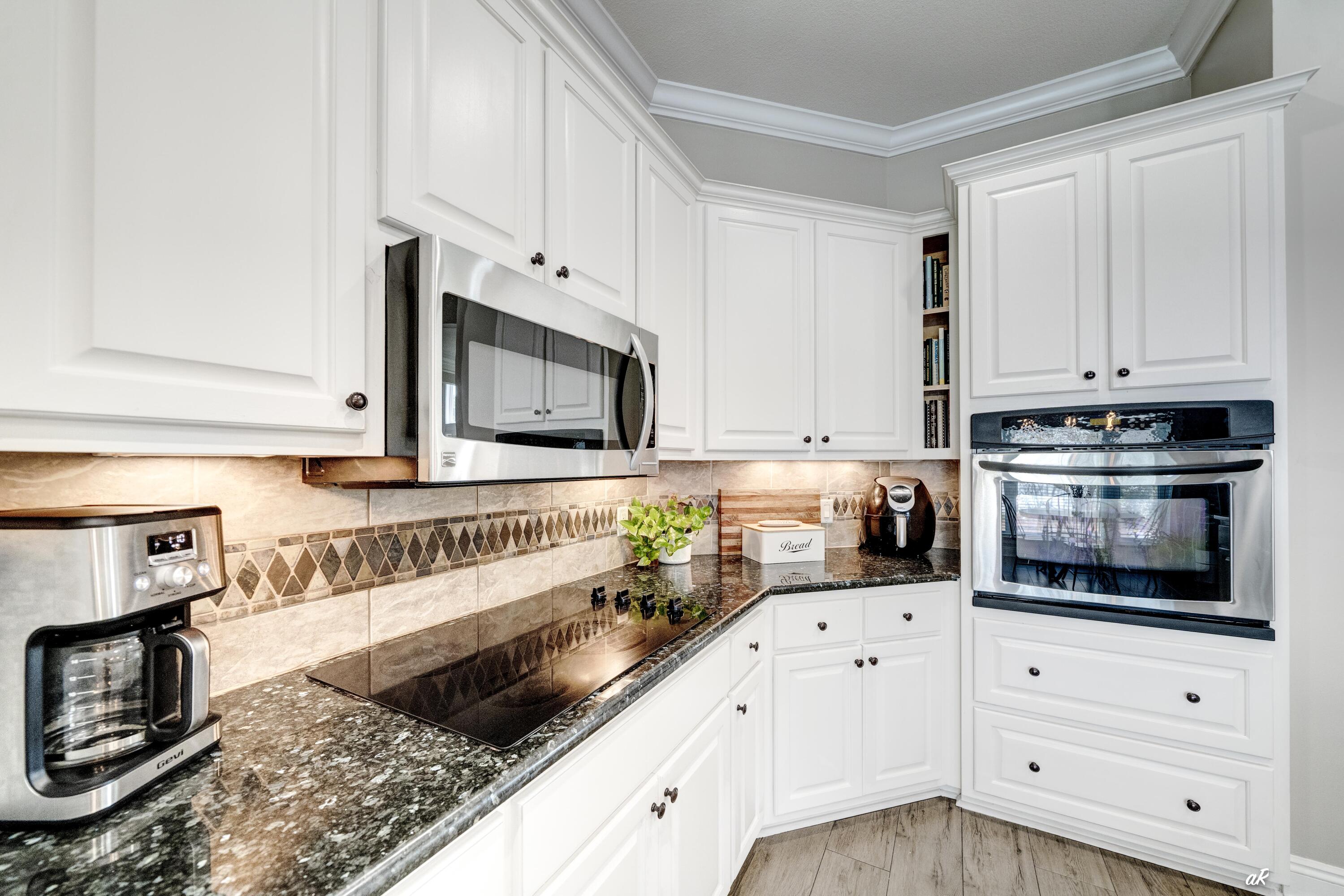 CANDLEWICK ACRES - Residential
