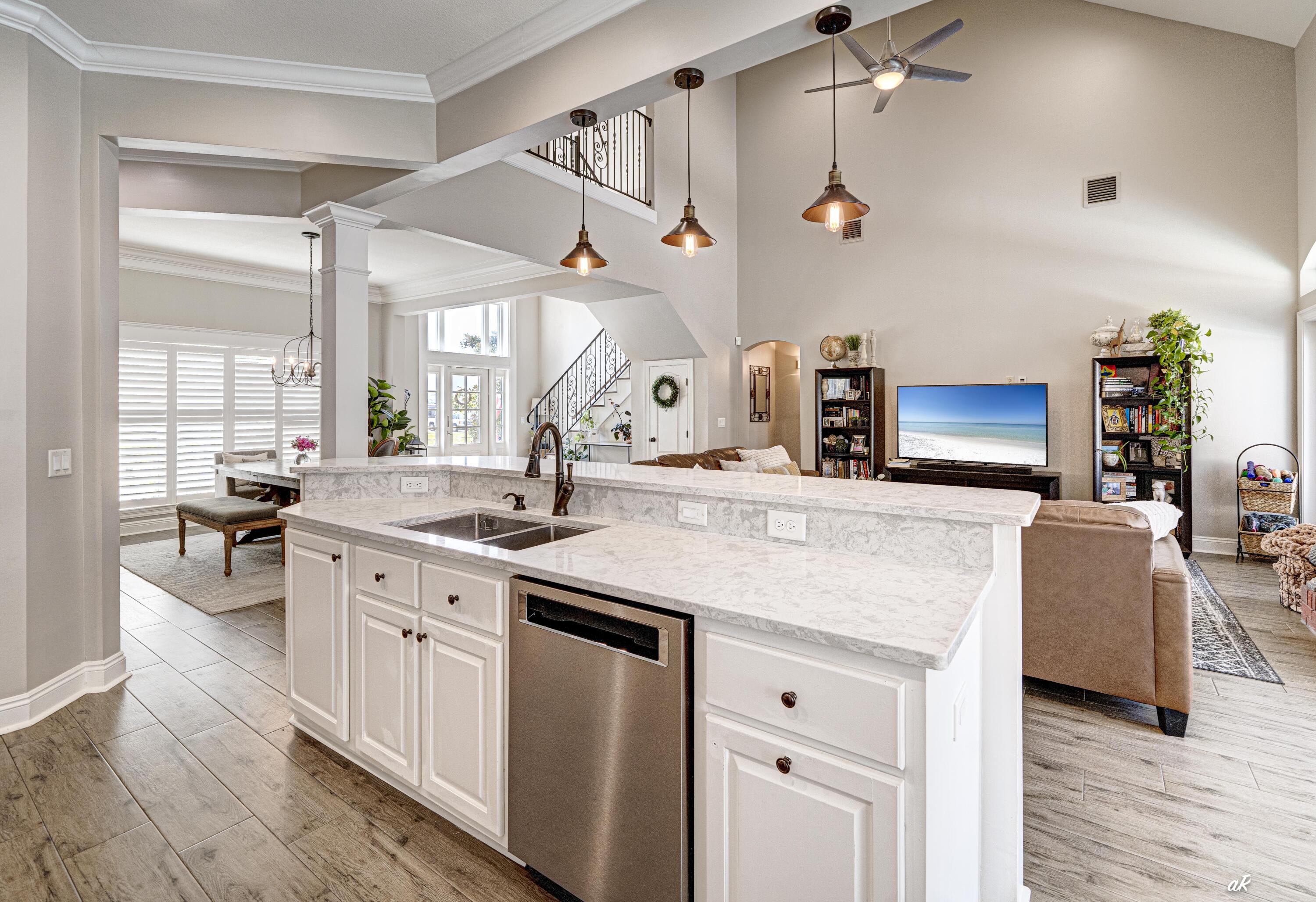 CANDLEWICK ACRES - Residential
