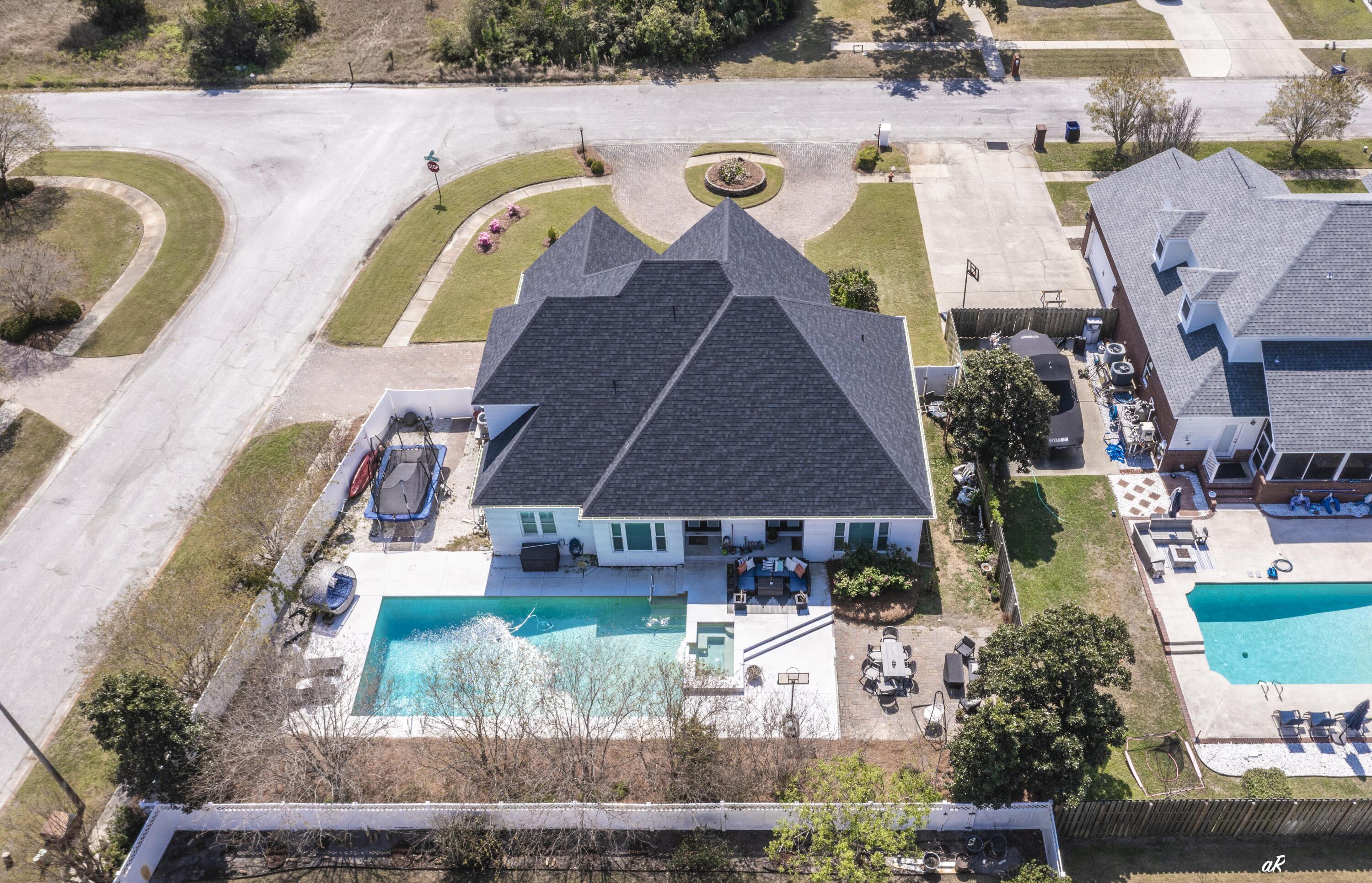 CANDLEWICK ACRES - Residential