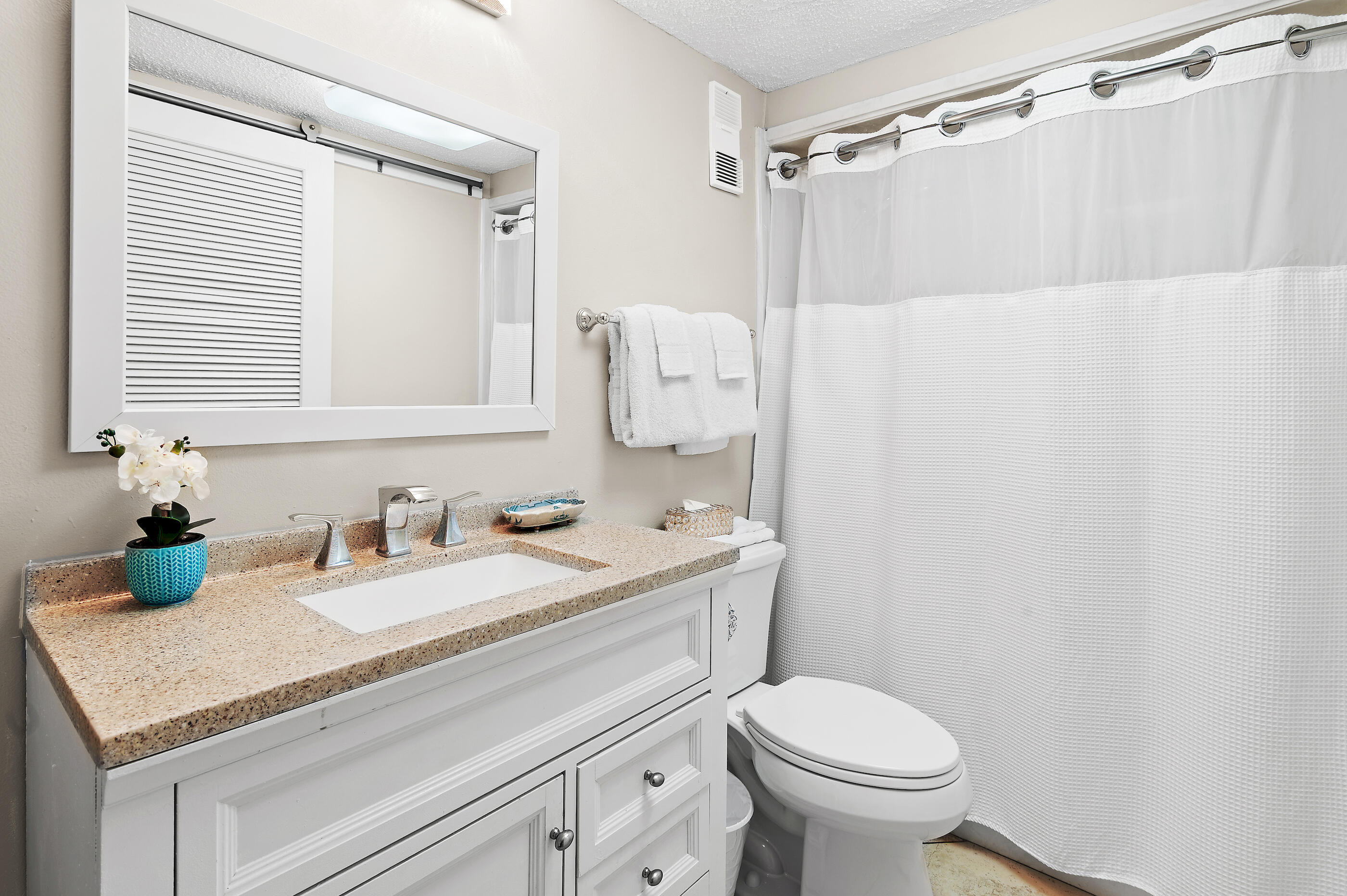 JETTY EAST CONDO - Residential
