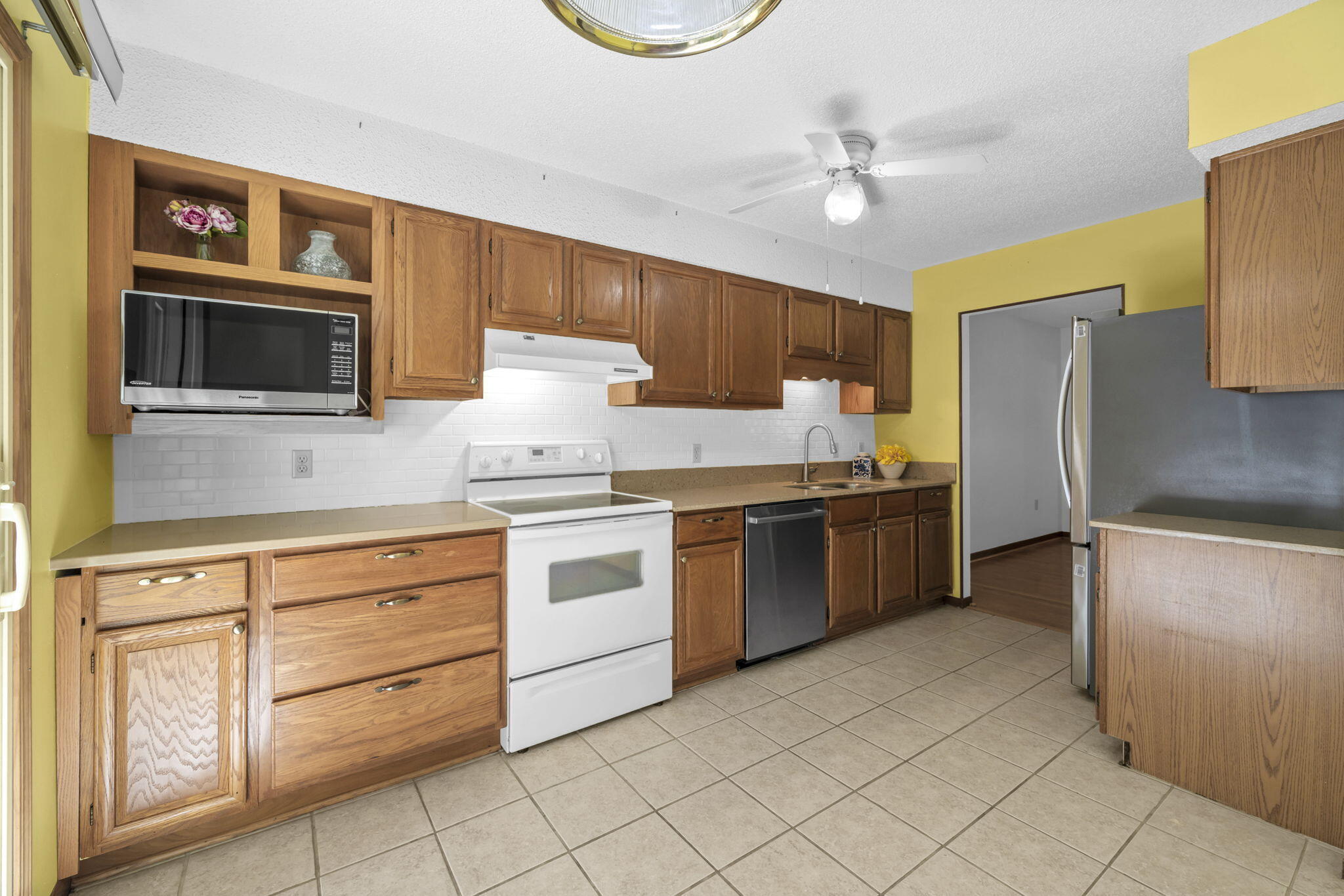 ROYAL OAK VILLAS BLUEWATER BAY - Residential