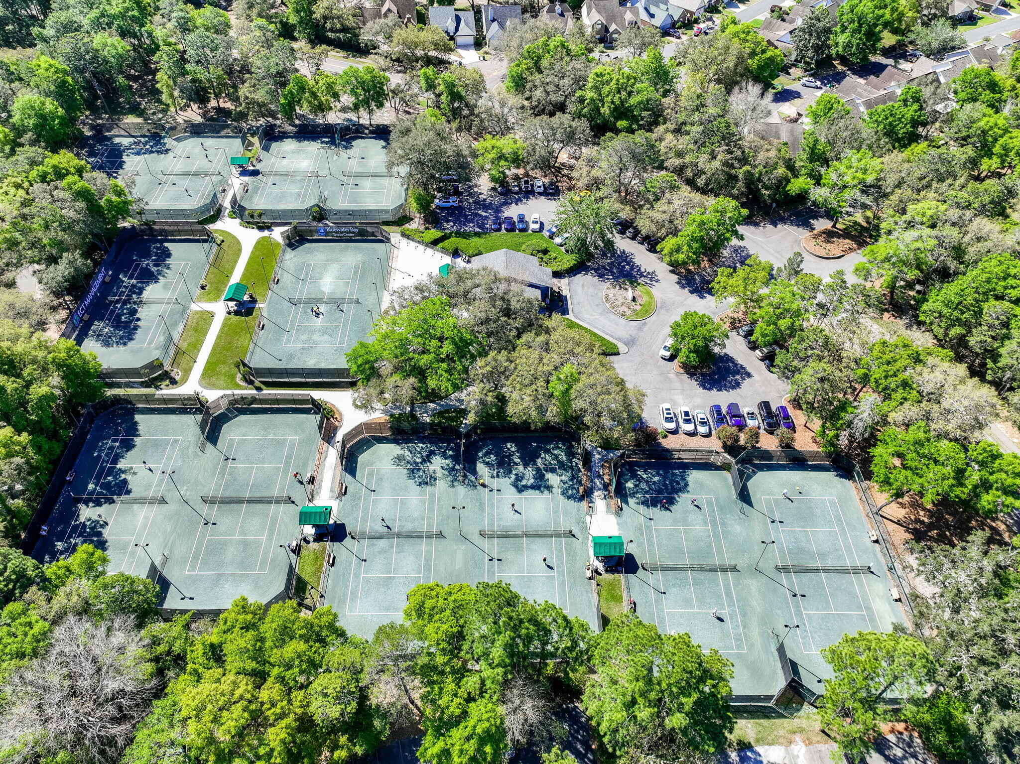 ROYAL OAK VILLAS BLUEWATER BAY - Residential