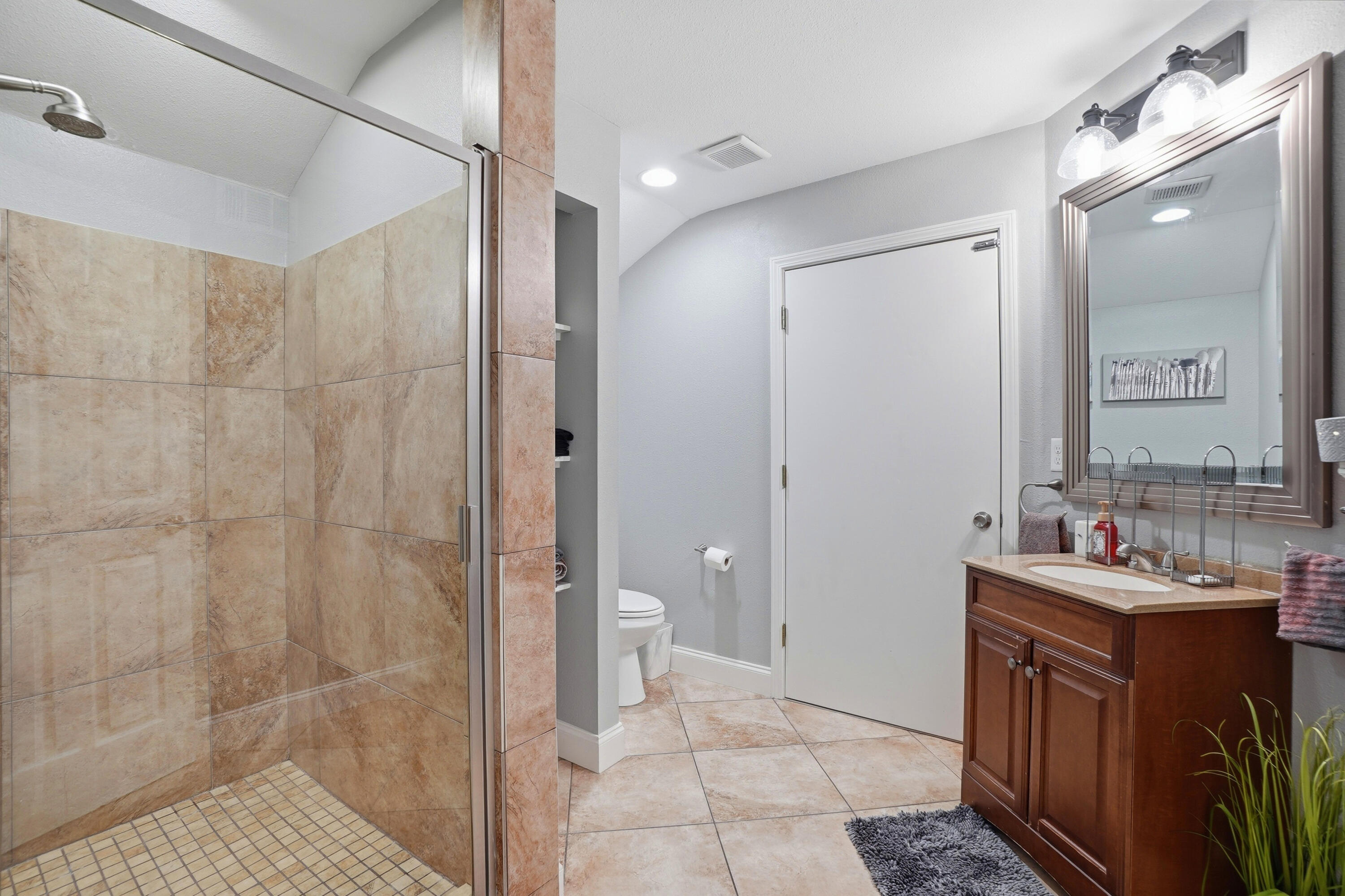 BAYSHORE PLACE PH 1 - Residential