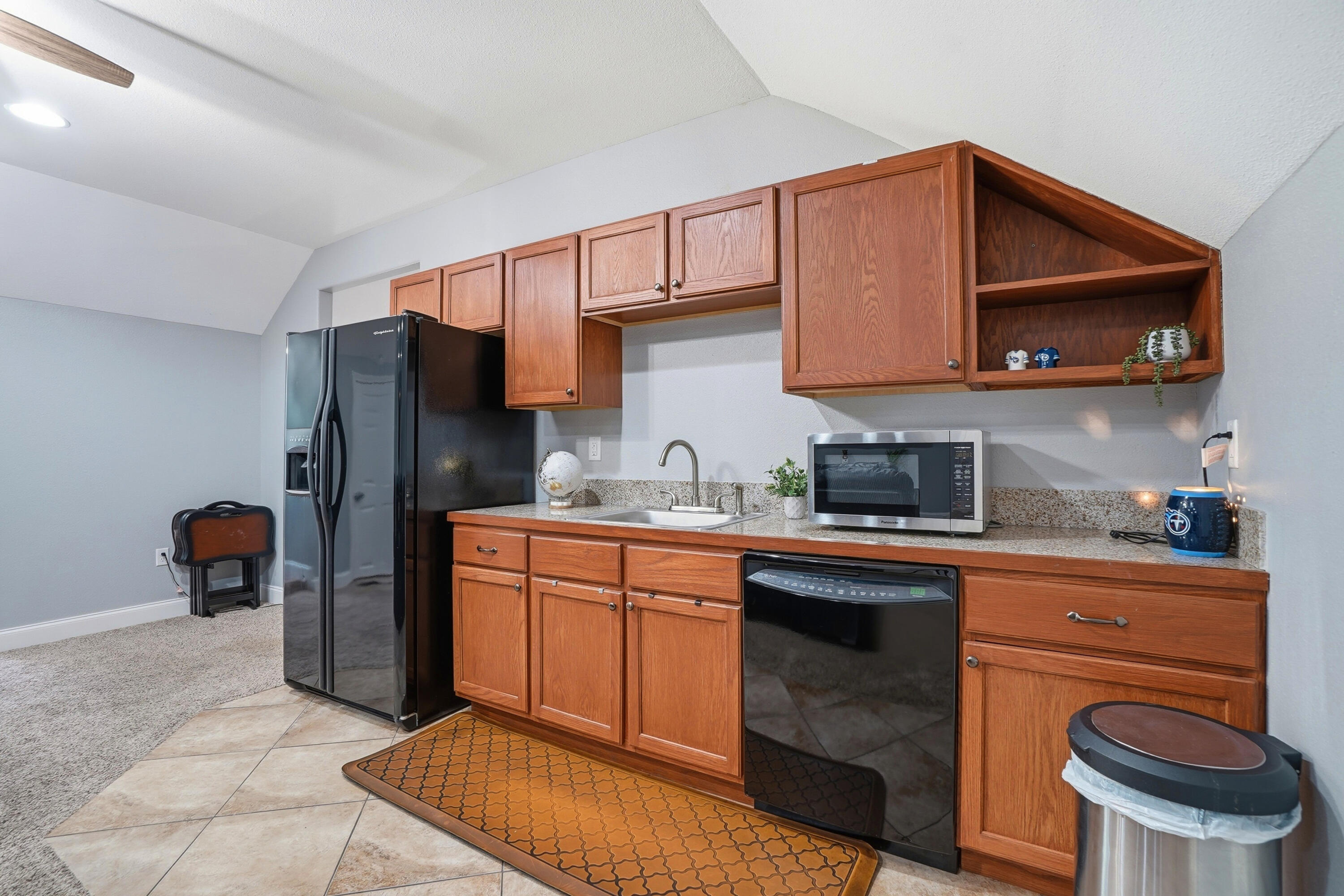 BAYSHORE PLACE PH 1 - Residential