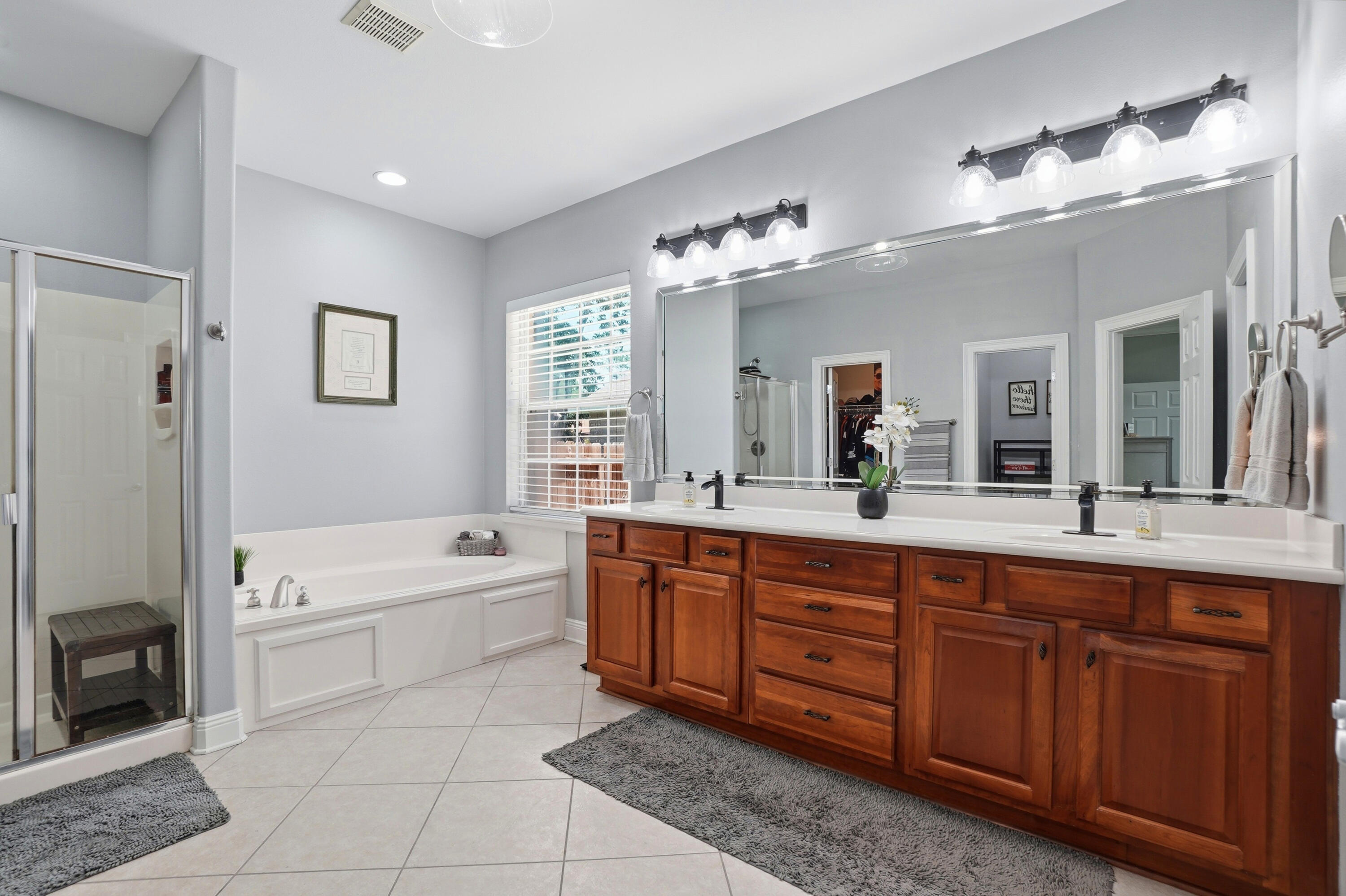 BAYSHORE PLACE PH 1 - Residential