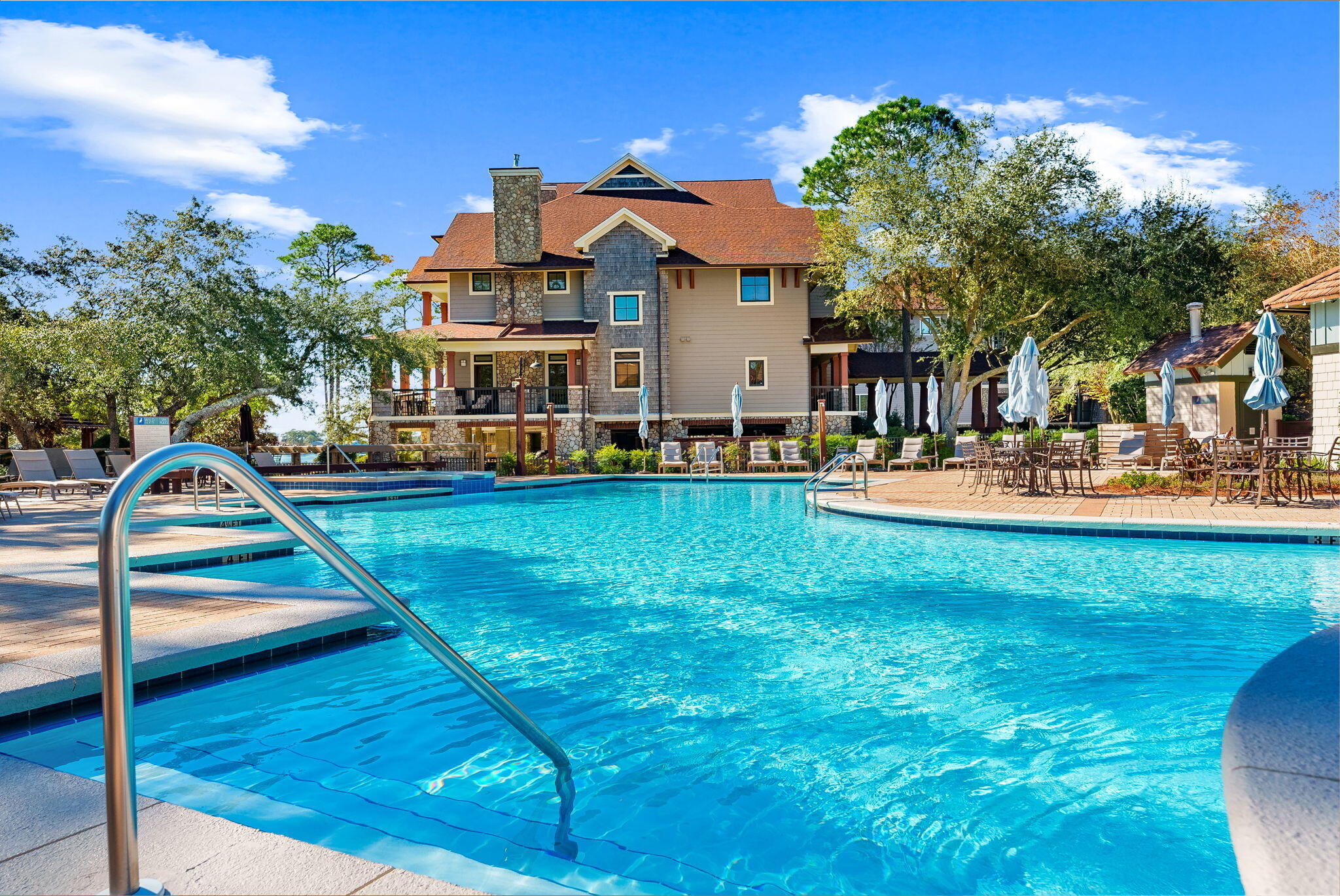 Wild Heron - Residential