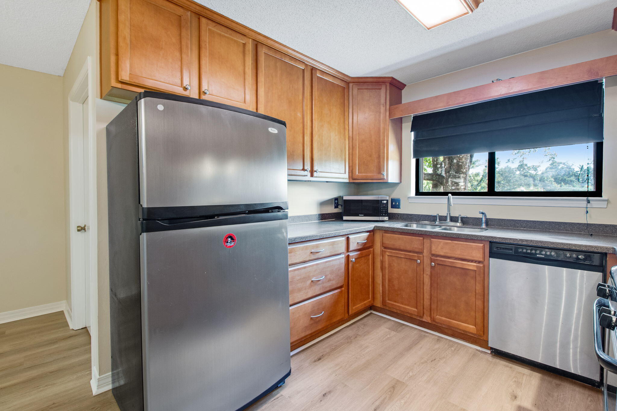 235 KAREN COURT - Residential