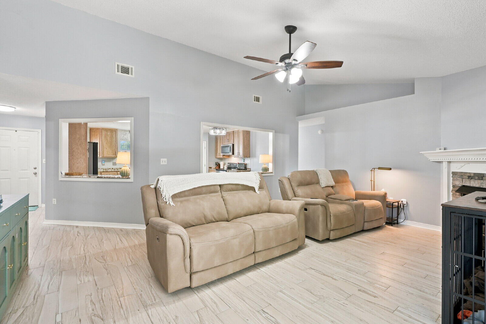 SUGAR CREEK S/D - Residential Lease