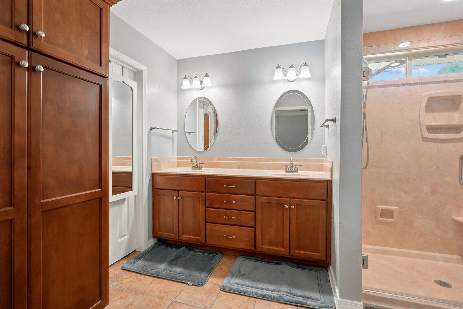 SUGAR CREEK S/D - Residential Lease