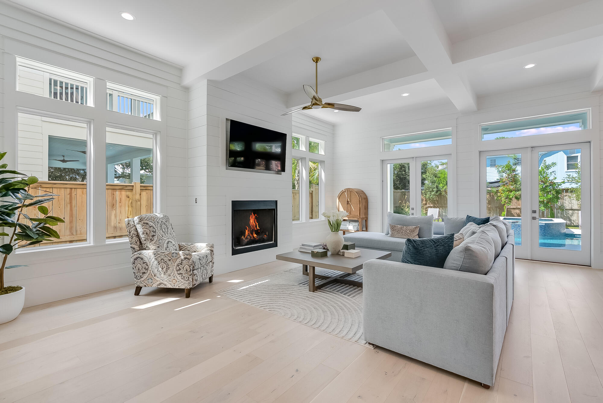EASTERN LAKE S/D - Residential