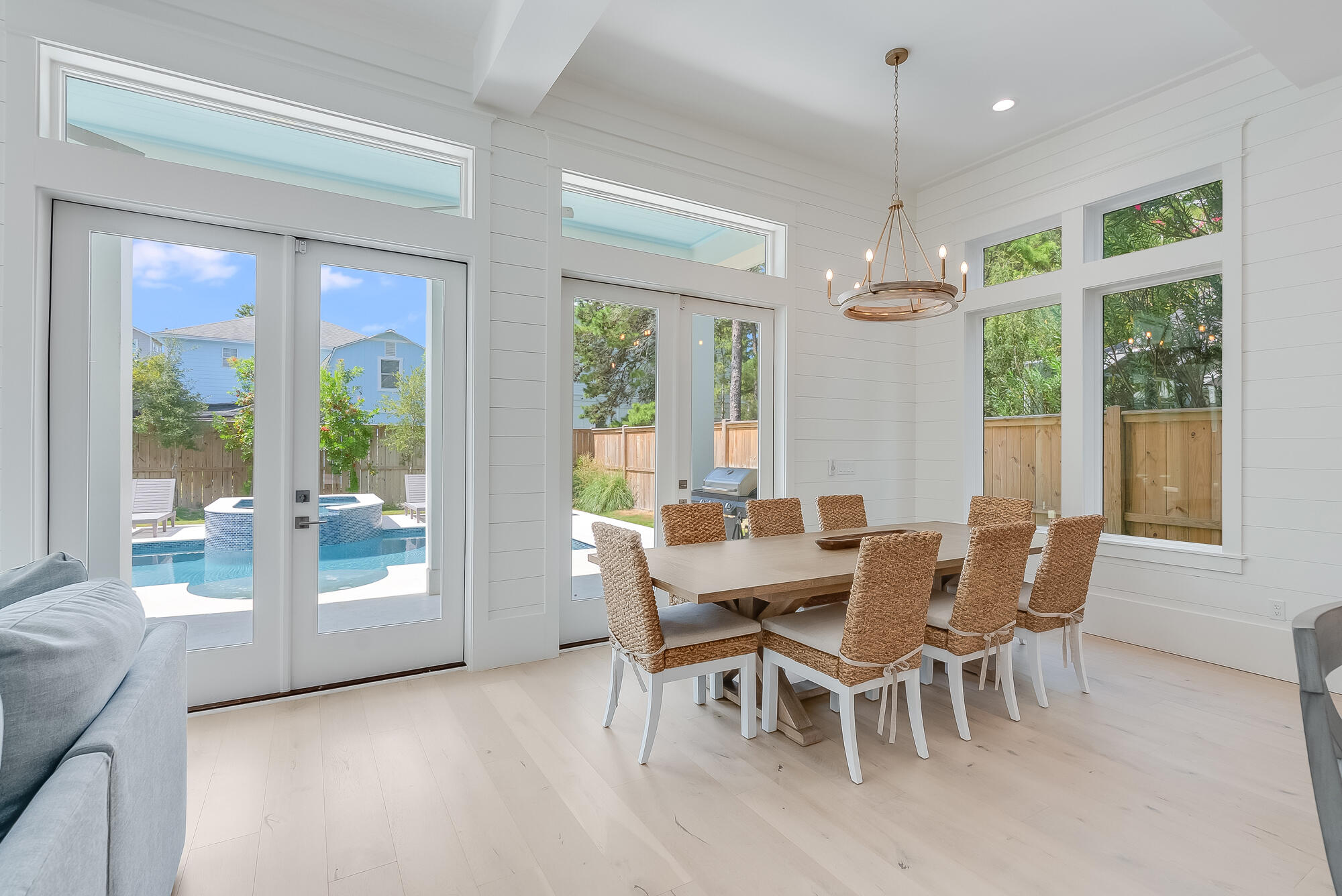 EASTERN LAKE S/D - Residential