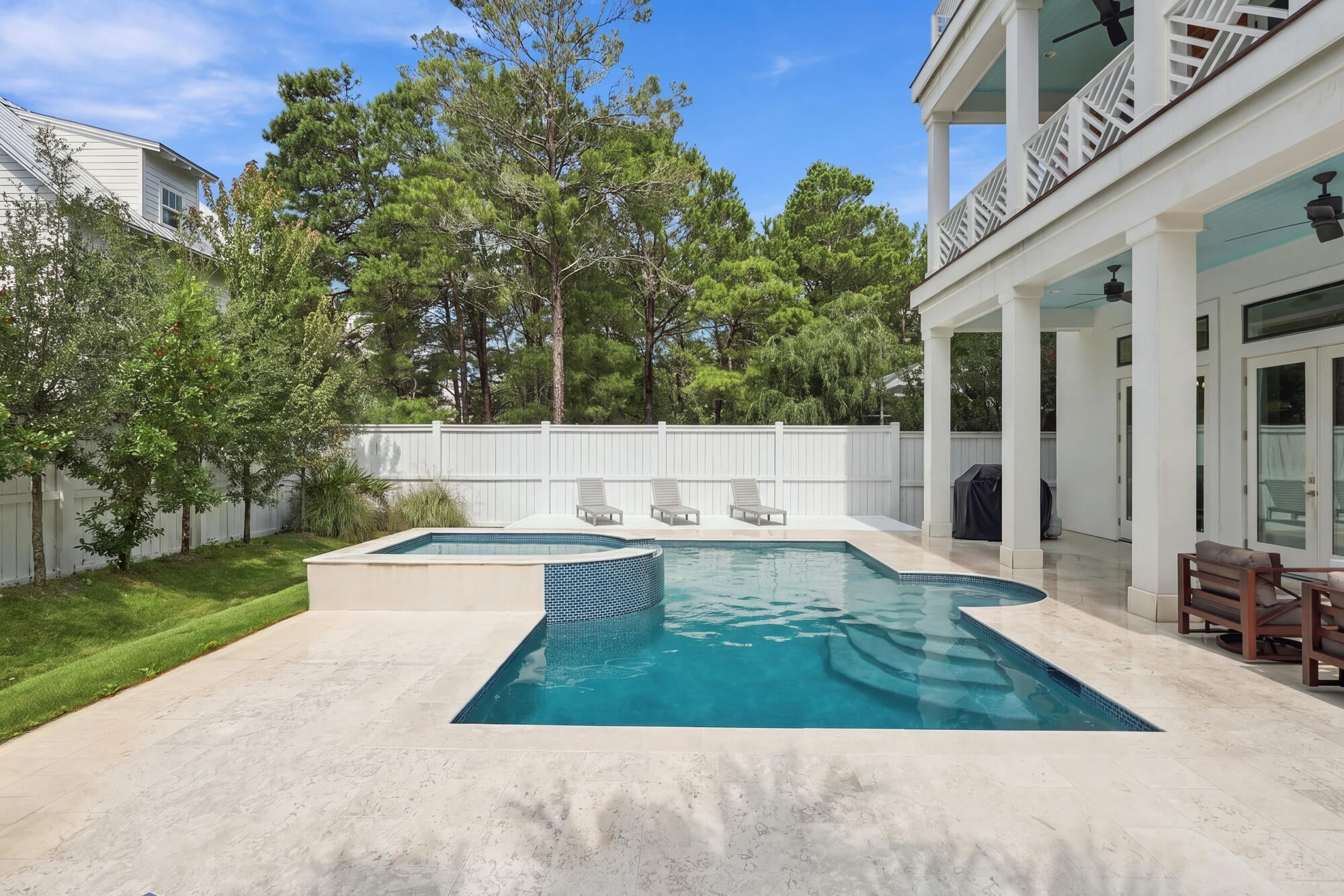 EASTERN LAKE S/D - Residential
