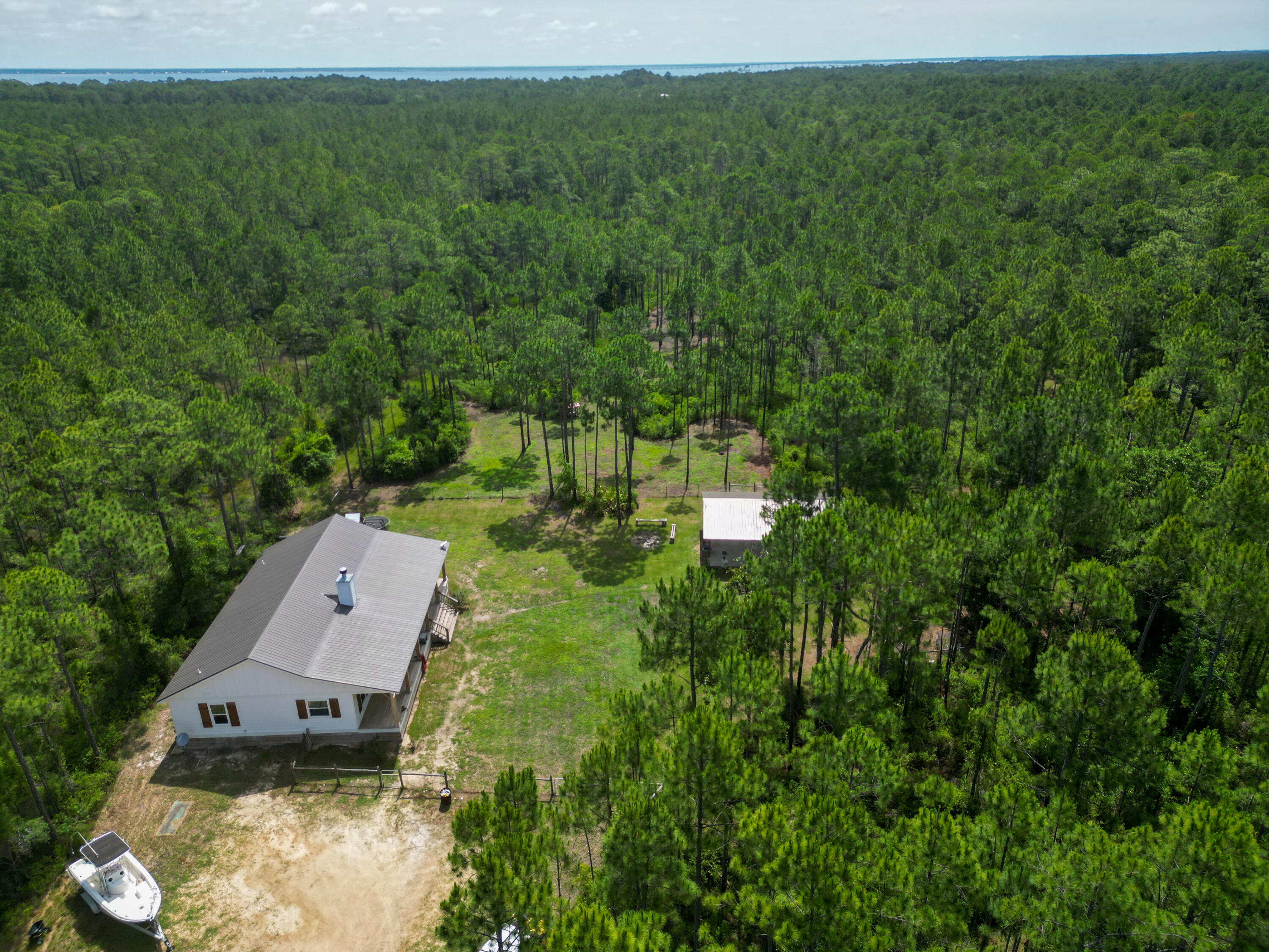 NO RECORDED SUBDIVISION - Land