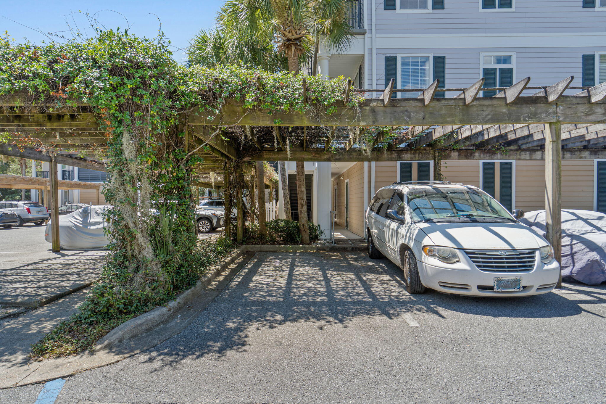 FRENCH QUARTERS - Residential