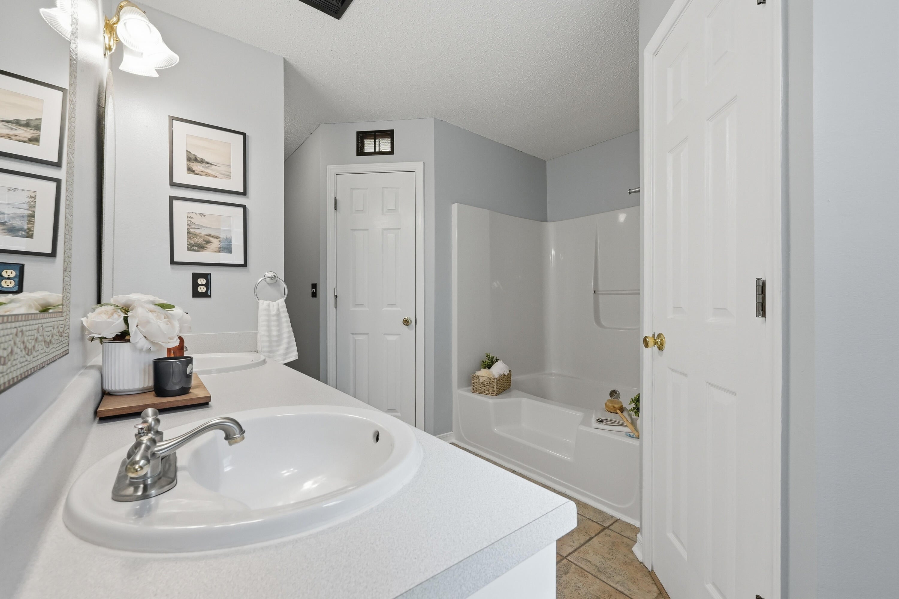 COUNTRYVIEW ESTATES 4TH ADDN PH 4 - Residential