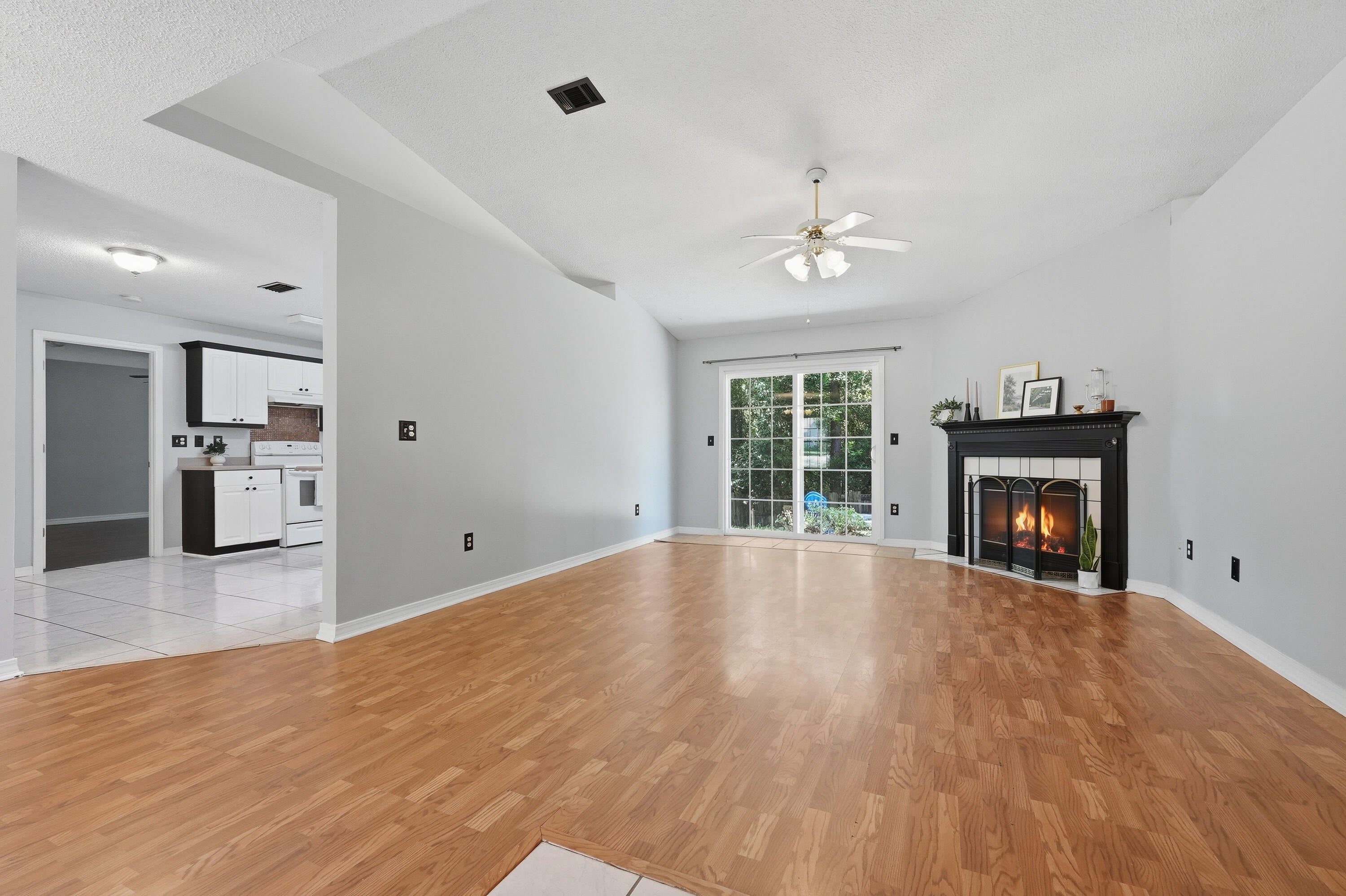COUNTRYVIEW ESTATES 4TH ADDN PH 4 - Residential