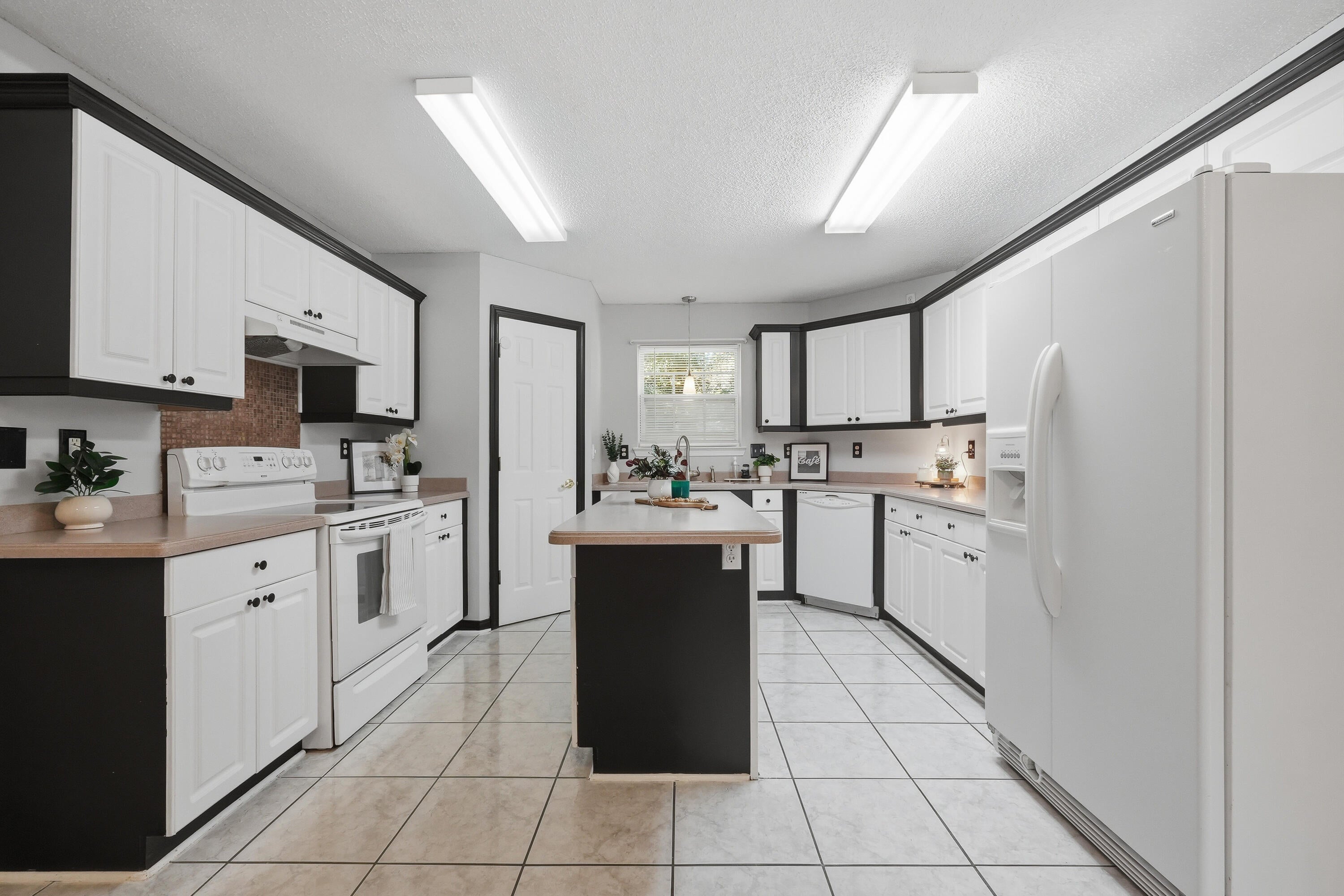 COUNTRYVIEW ESTATES 4TH ADDN PH 4 - Residential