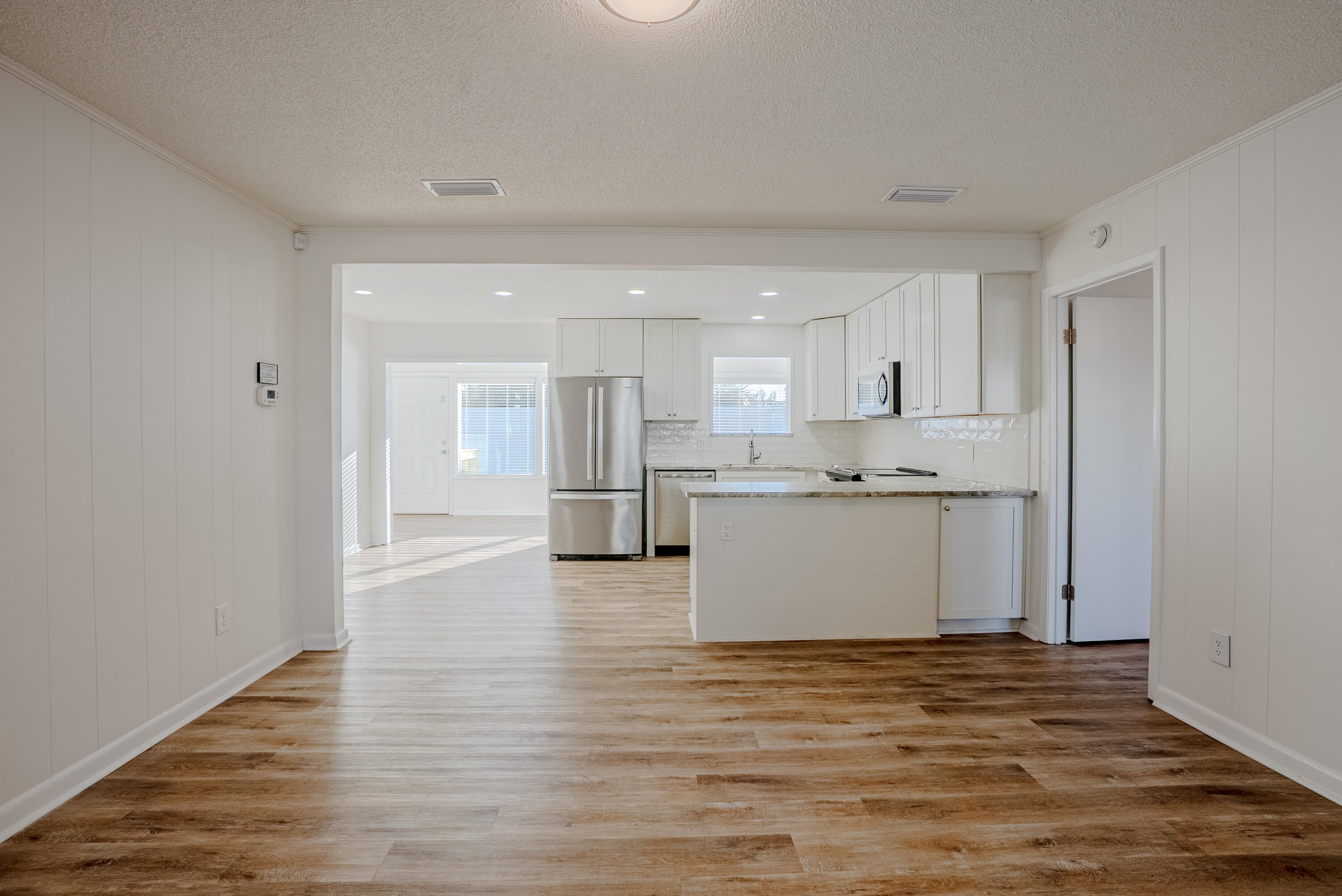 LAGUNA BEACH ESTATES 2ND ADDN - Residential Lease