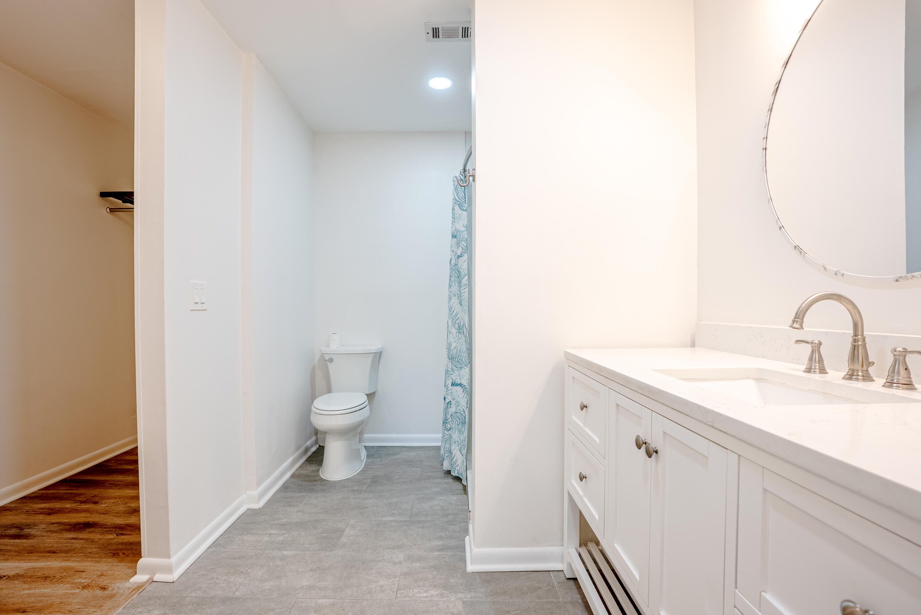 LAGUNA BEACH ESTATES 2ND ADDN - Residential Lease