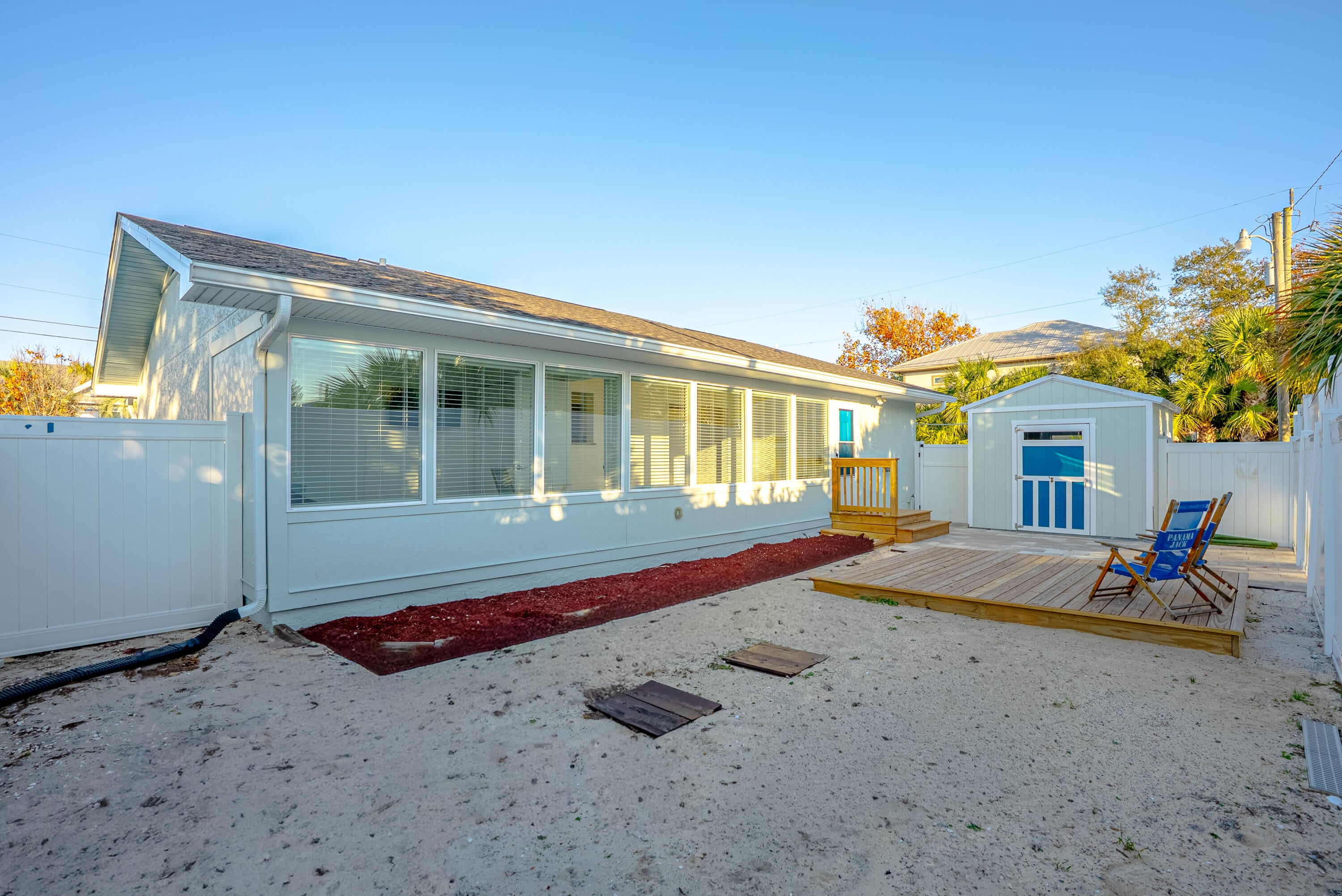 LAGUNA BEACH ESTATES 2ND ADDN - Residential Lease