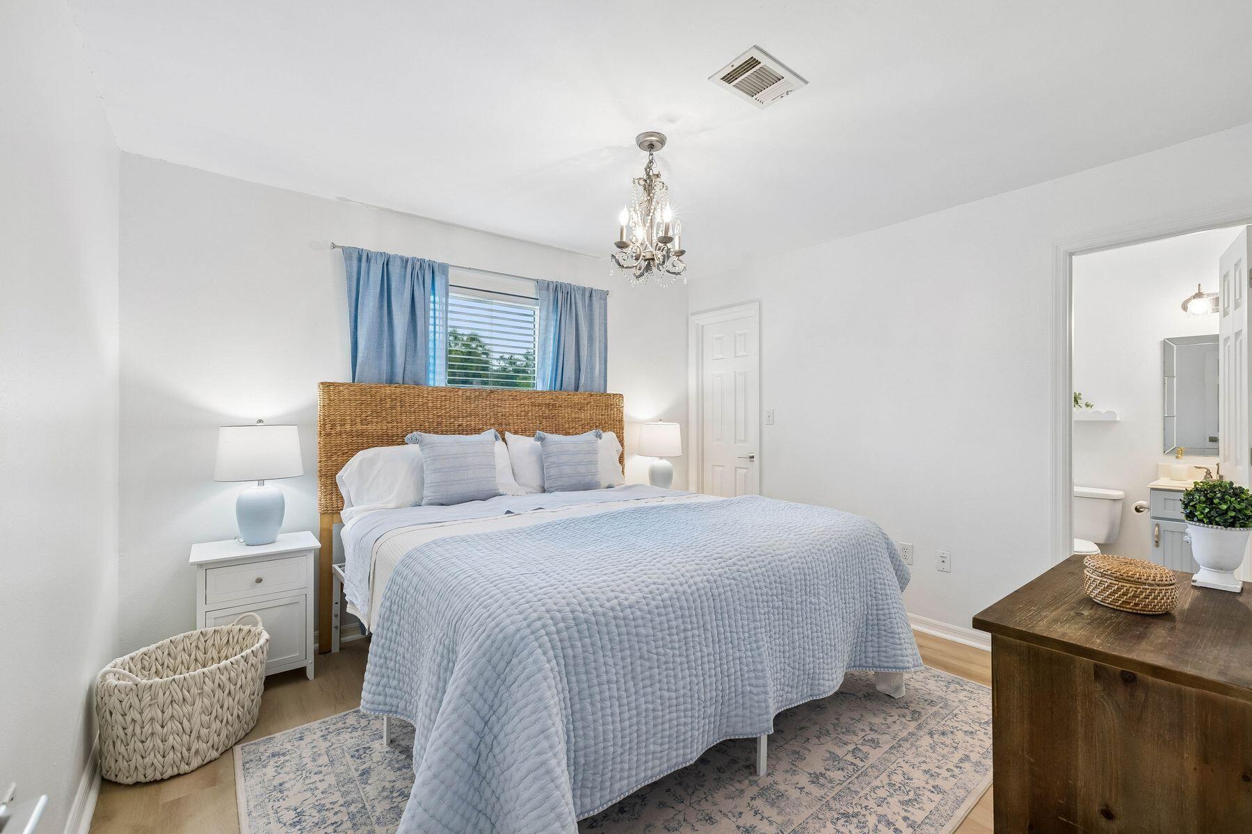 BEACHSIDE VILLAS CONDO - Residential