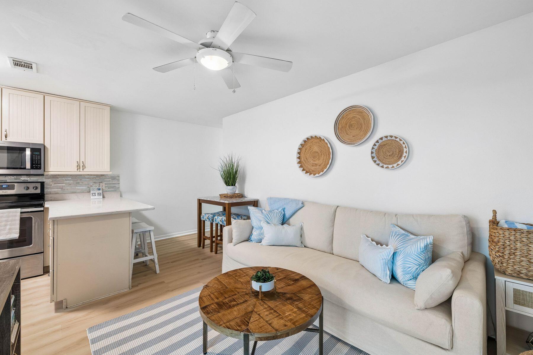 BEACHSIDE VILLAS CONDO - Residential