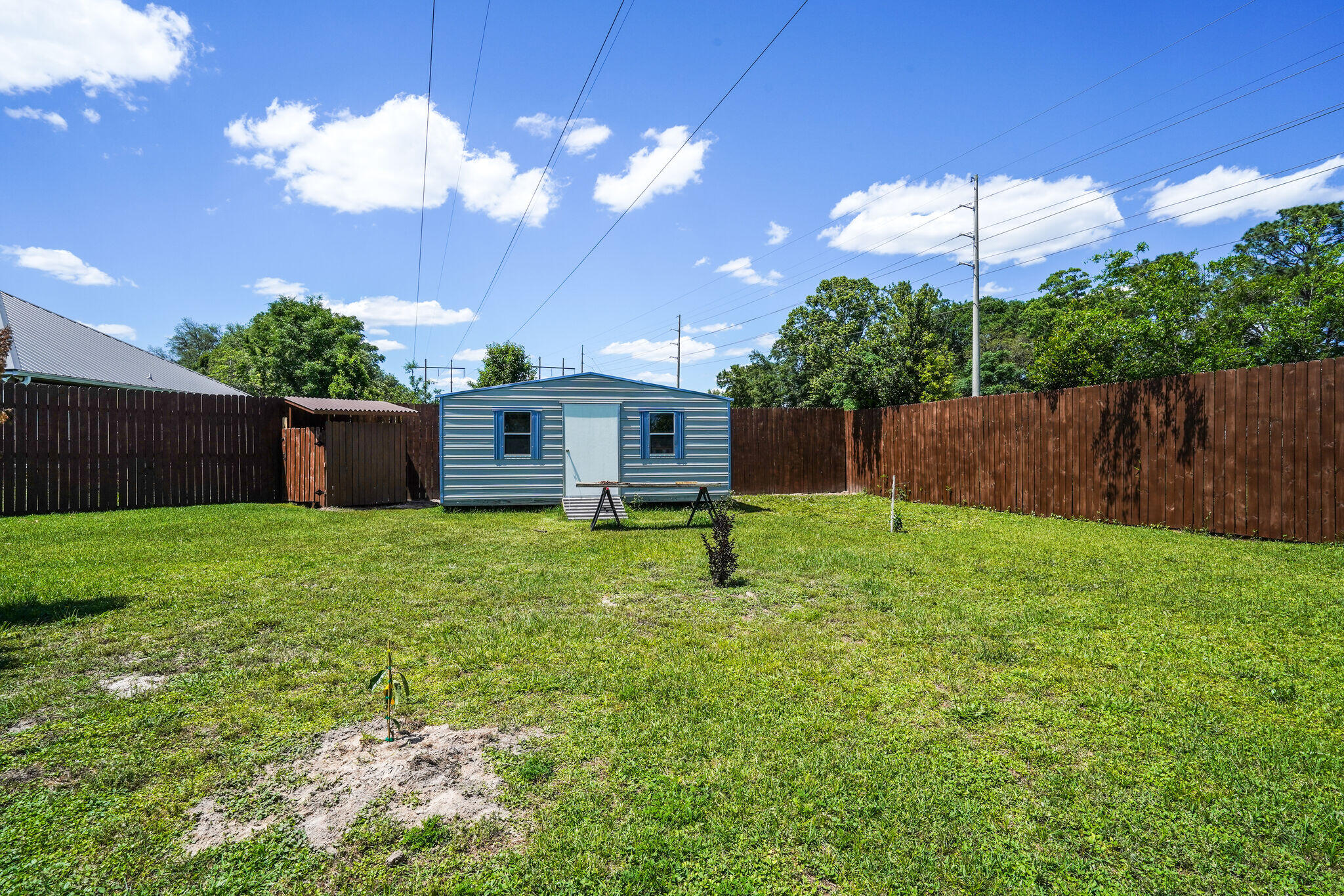 TANGLEWOOD S/D 1ST ADDN - Residential
