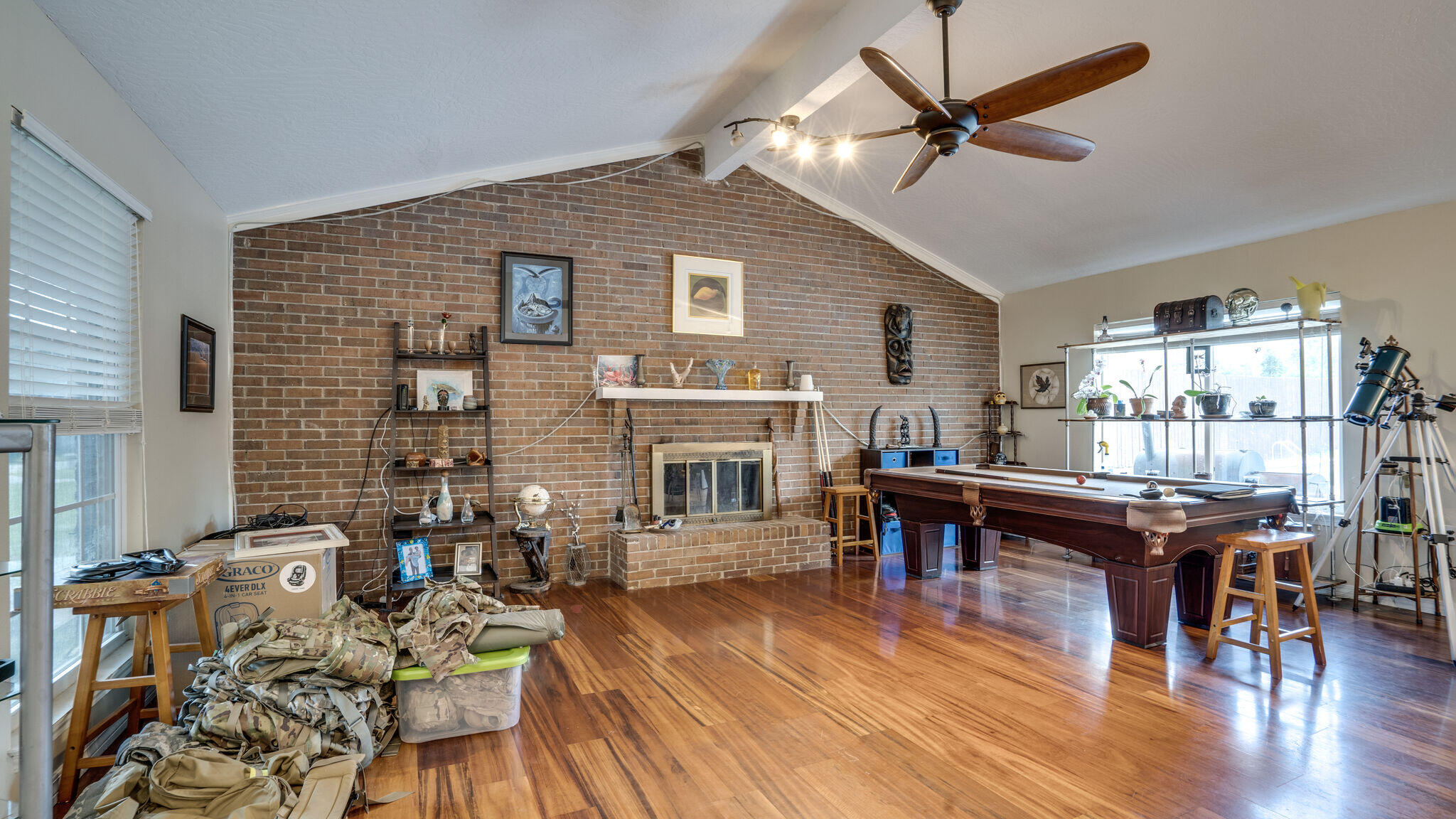 TANGLEWOOD S/D 1ST ADDN - Residential