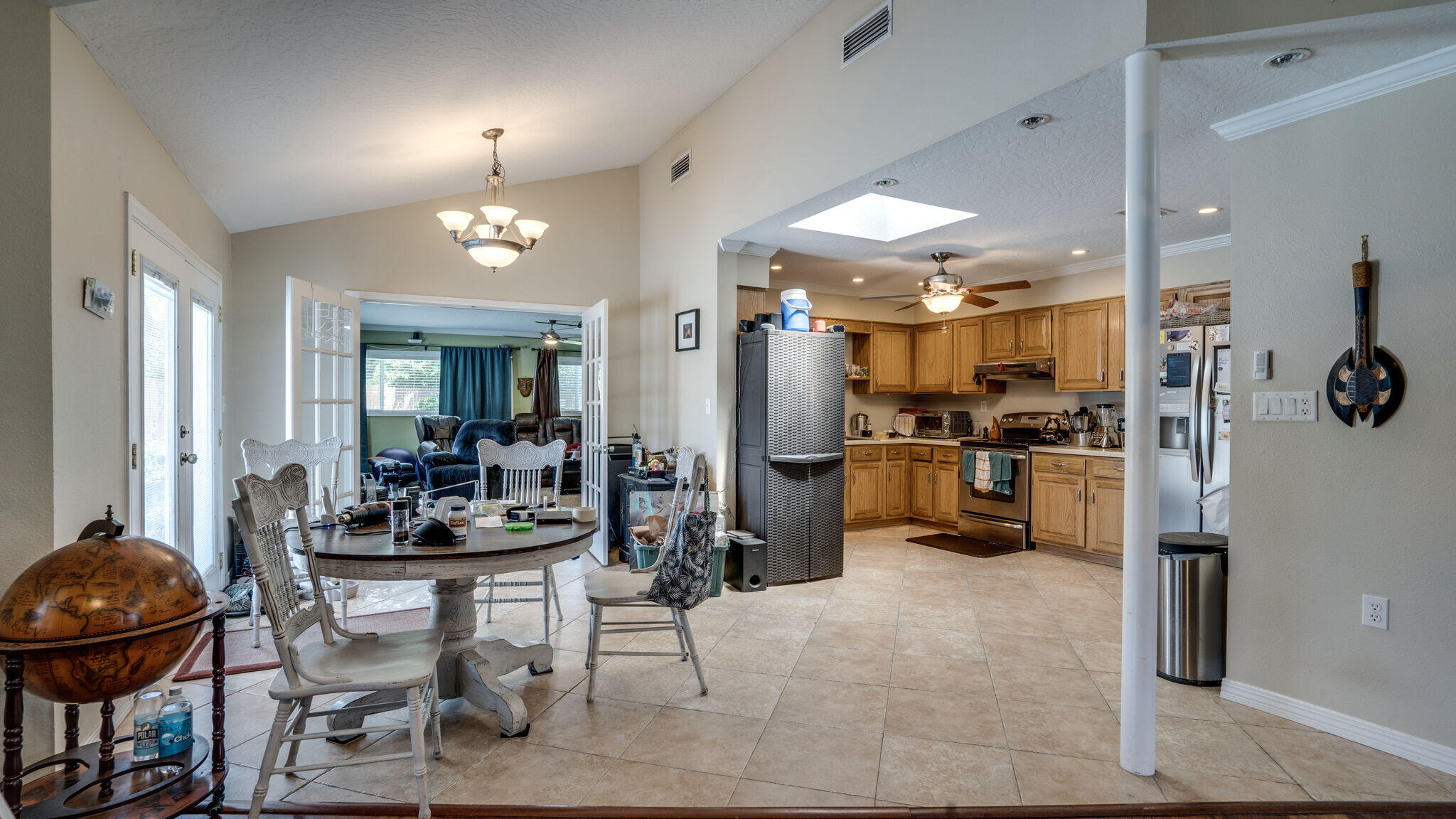 TANGLEWOOD S/D 1ST ADDN - Residential