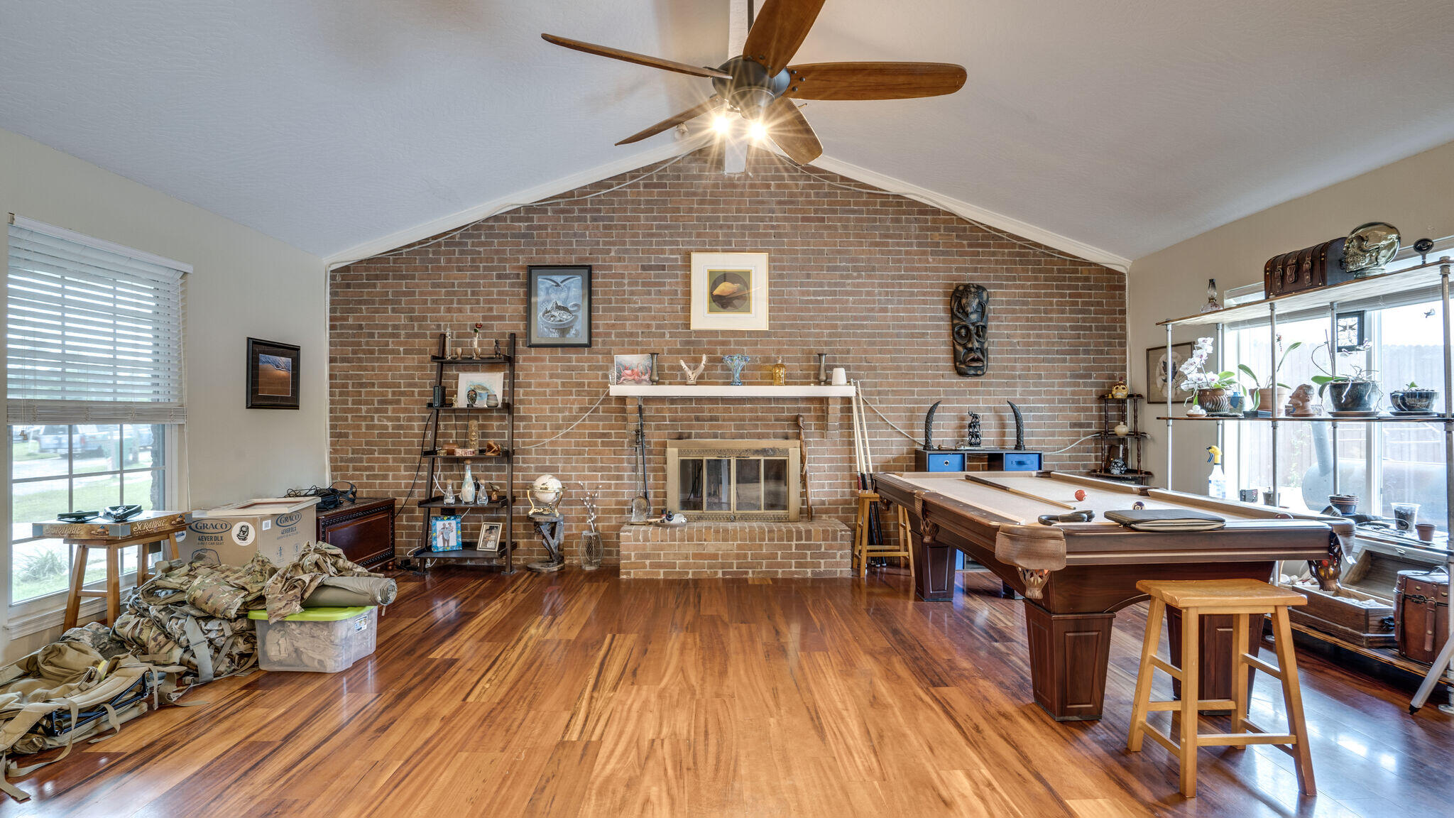 TANGLEWOOD S/D 1ST ADDN - Residential