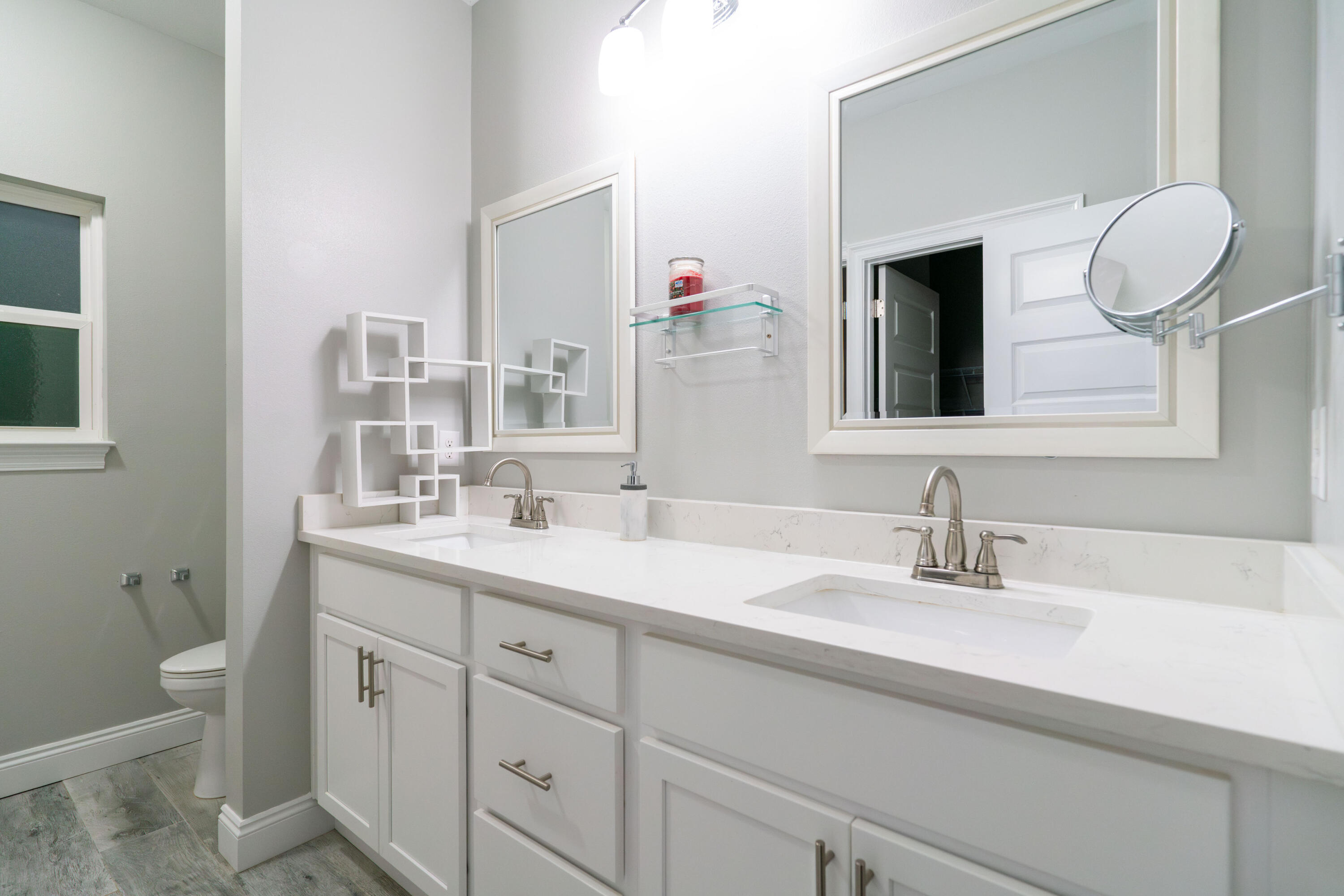 CRESCENT SHORES - Residential
