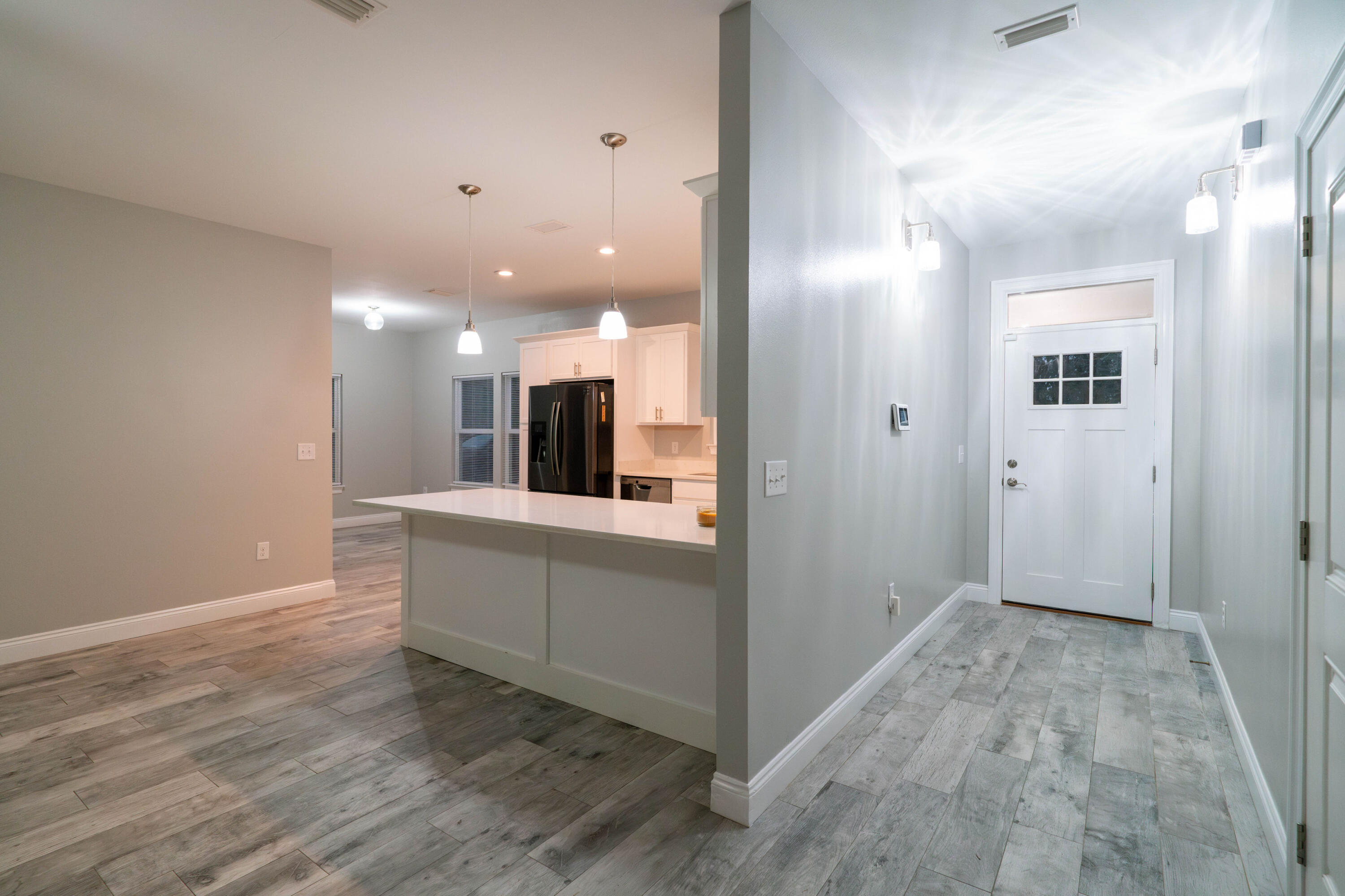 CRESCENT SHORES - Residential