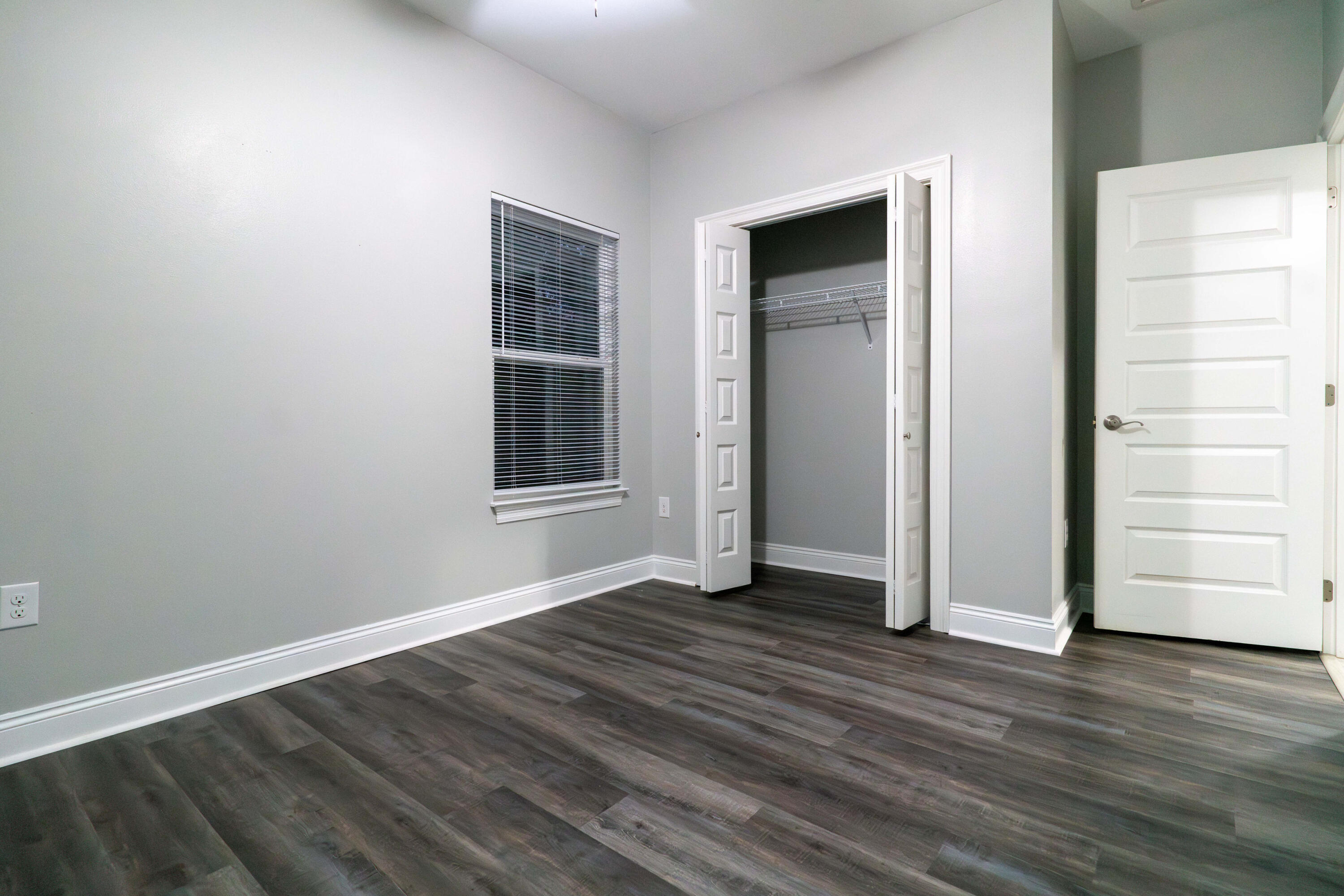 CRESCENT SHORES - Residential