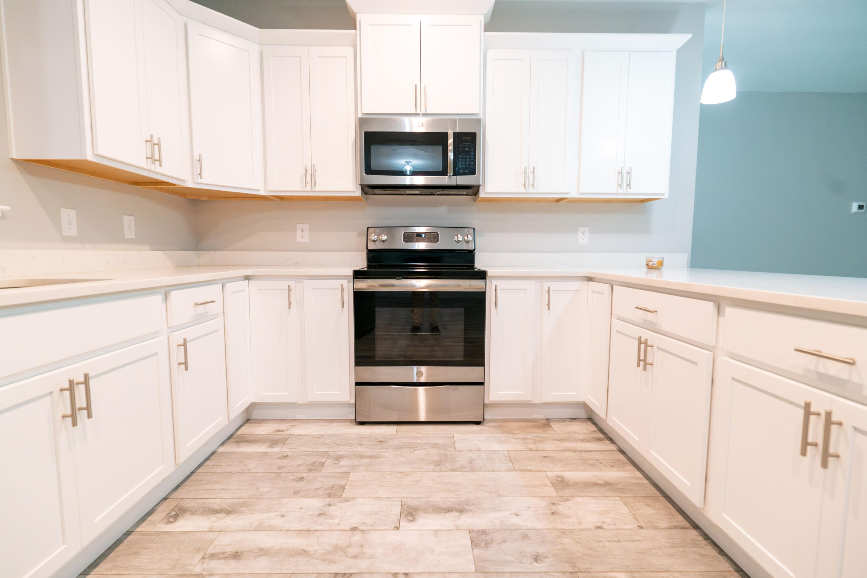 CRESCENT SHORES - Residential