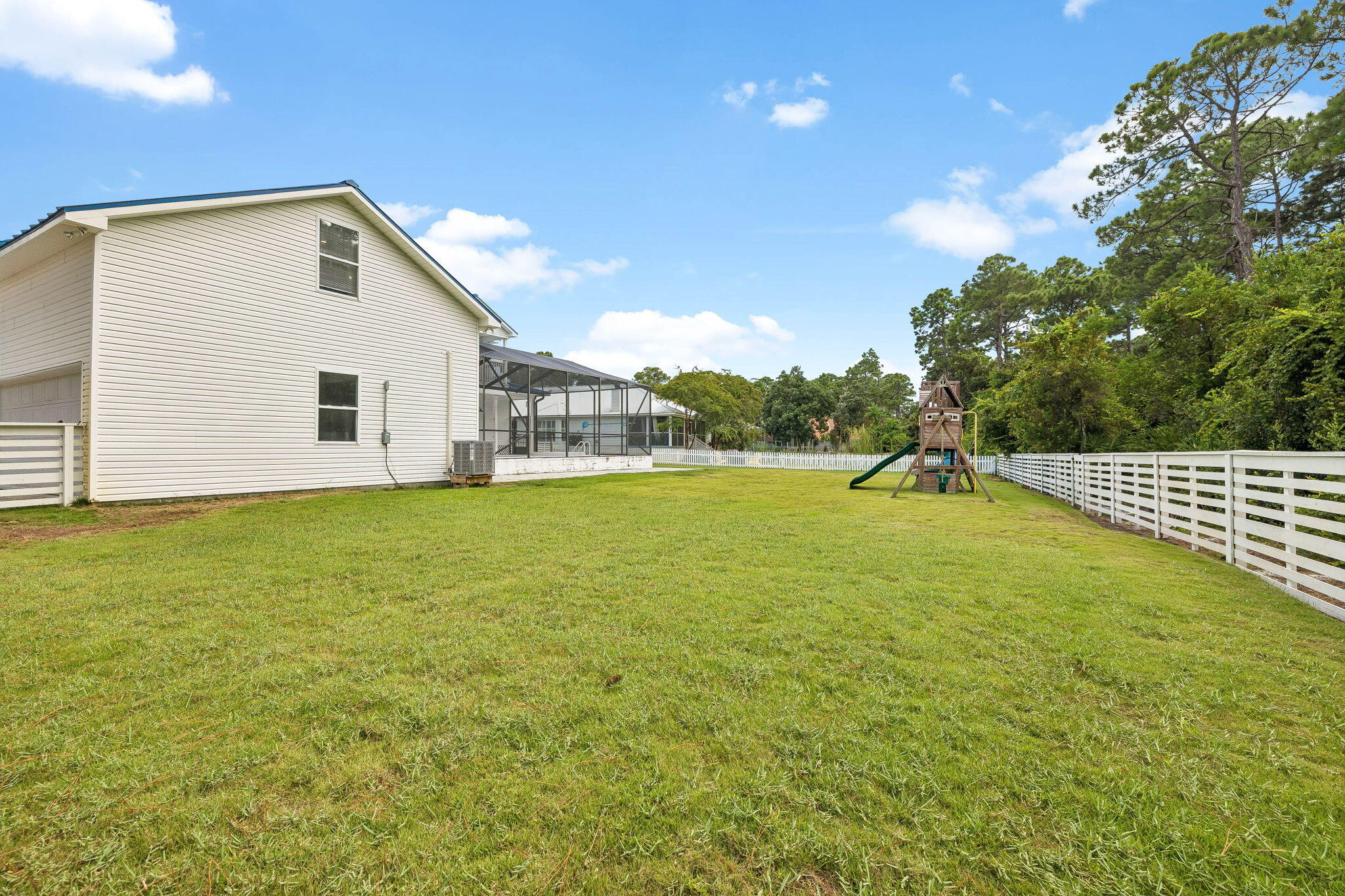 SEA DUNES - Residential