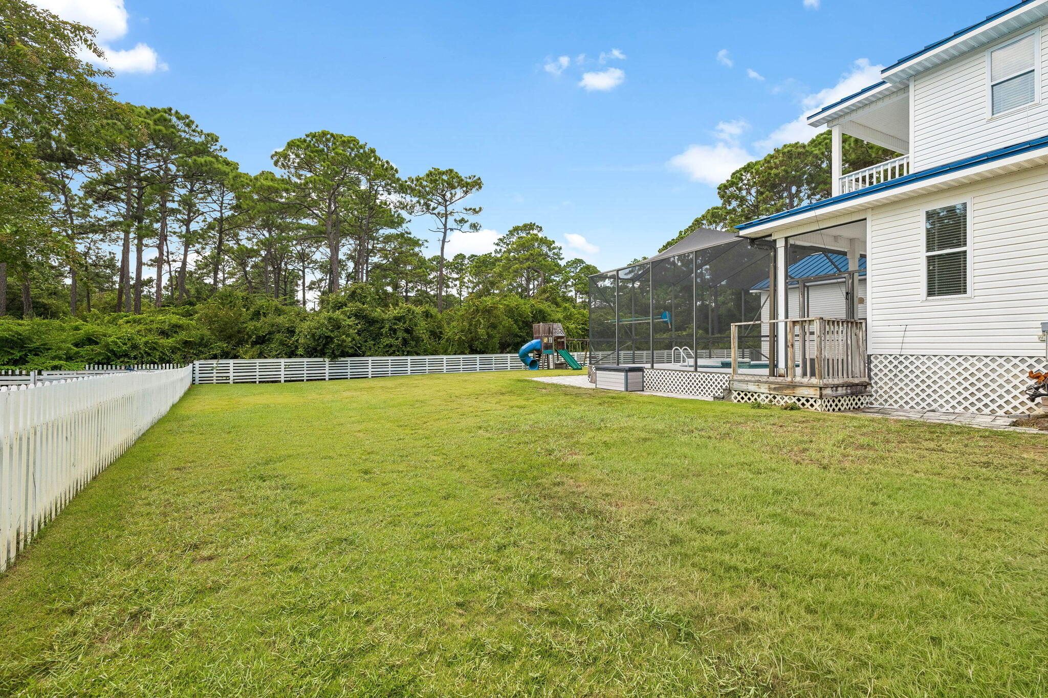 SEA DUNES - Residential