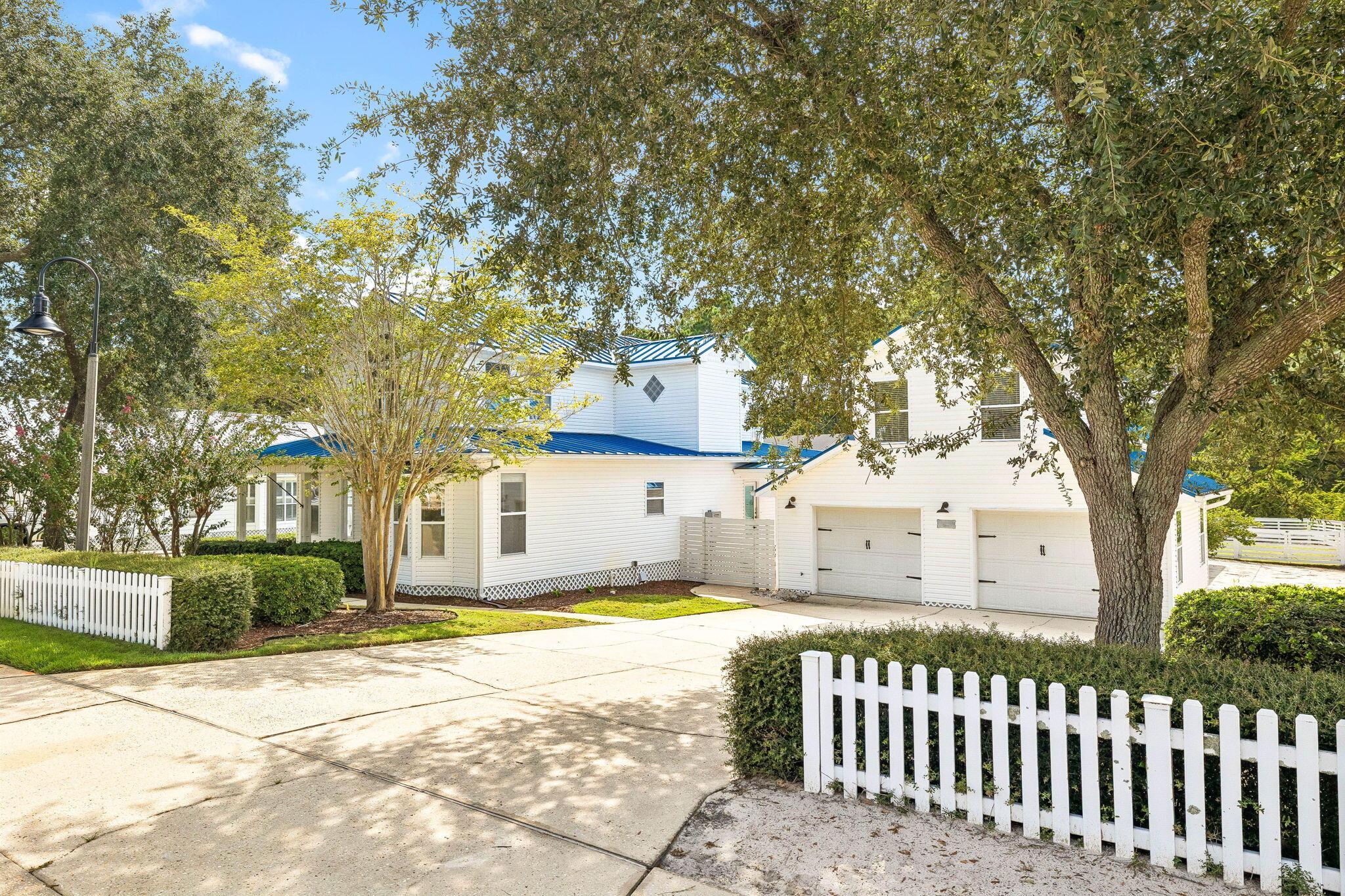 SEA DUNES - Residential