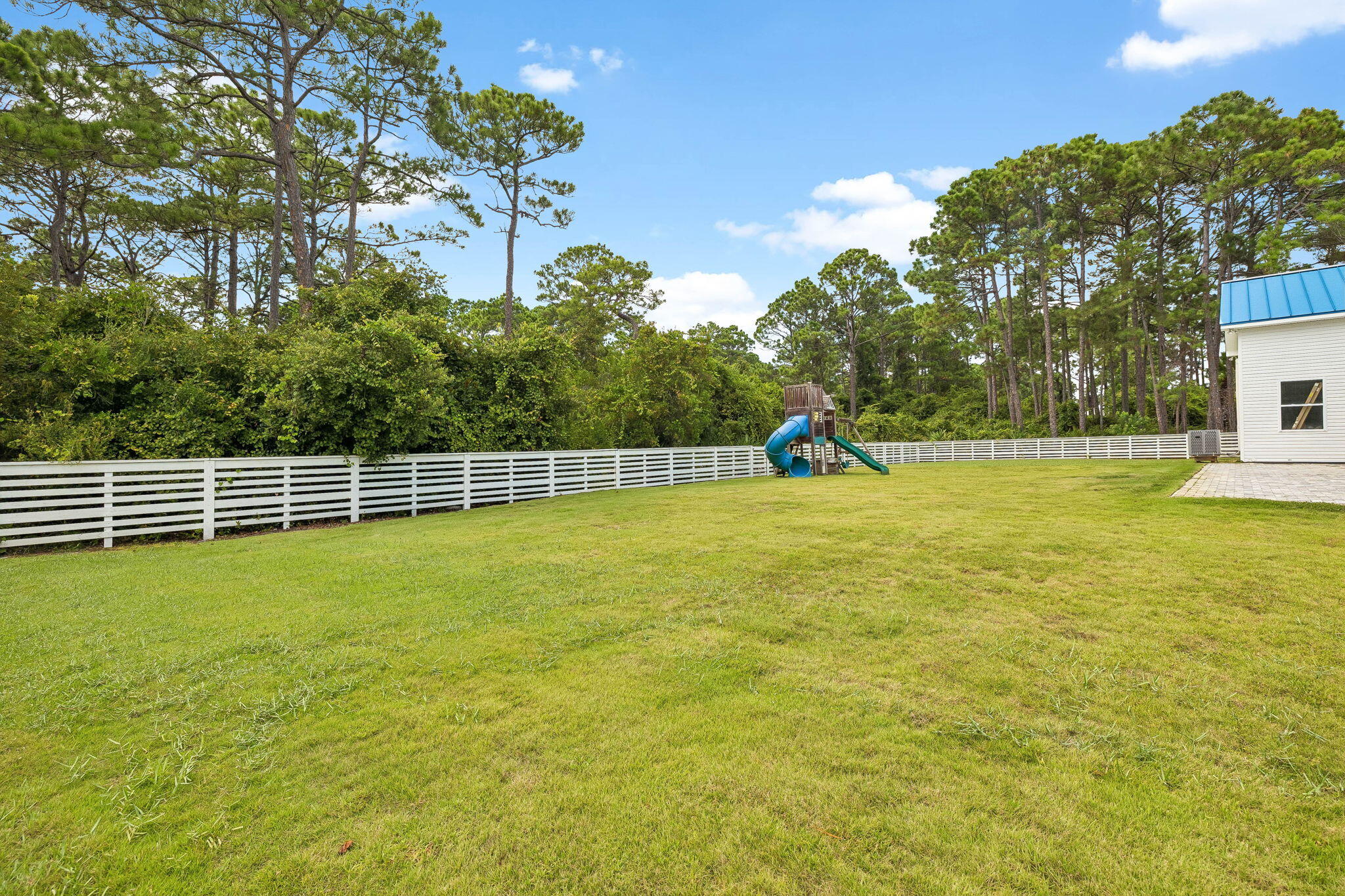 SEA DUNES - Residential