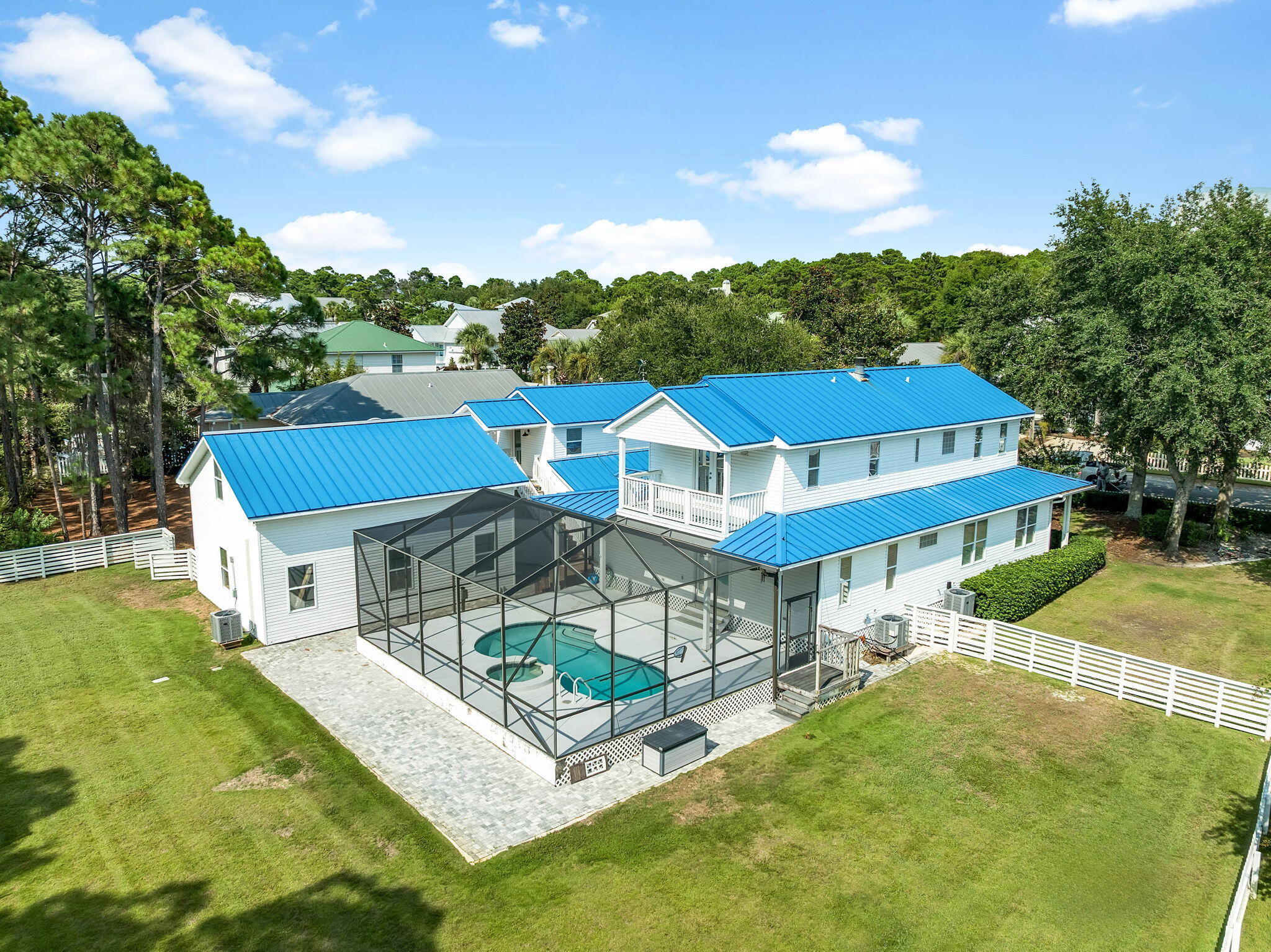 SEA DUNES - Residential