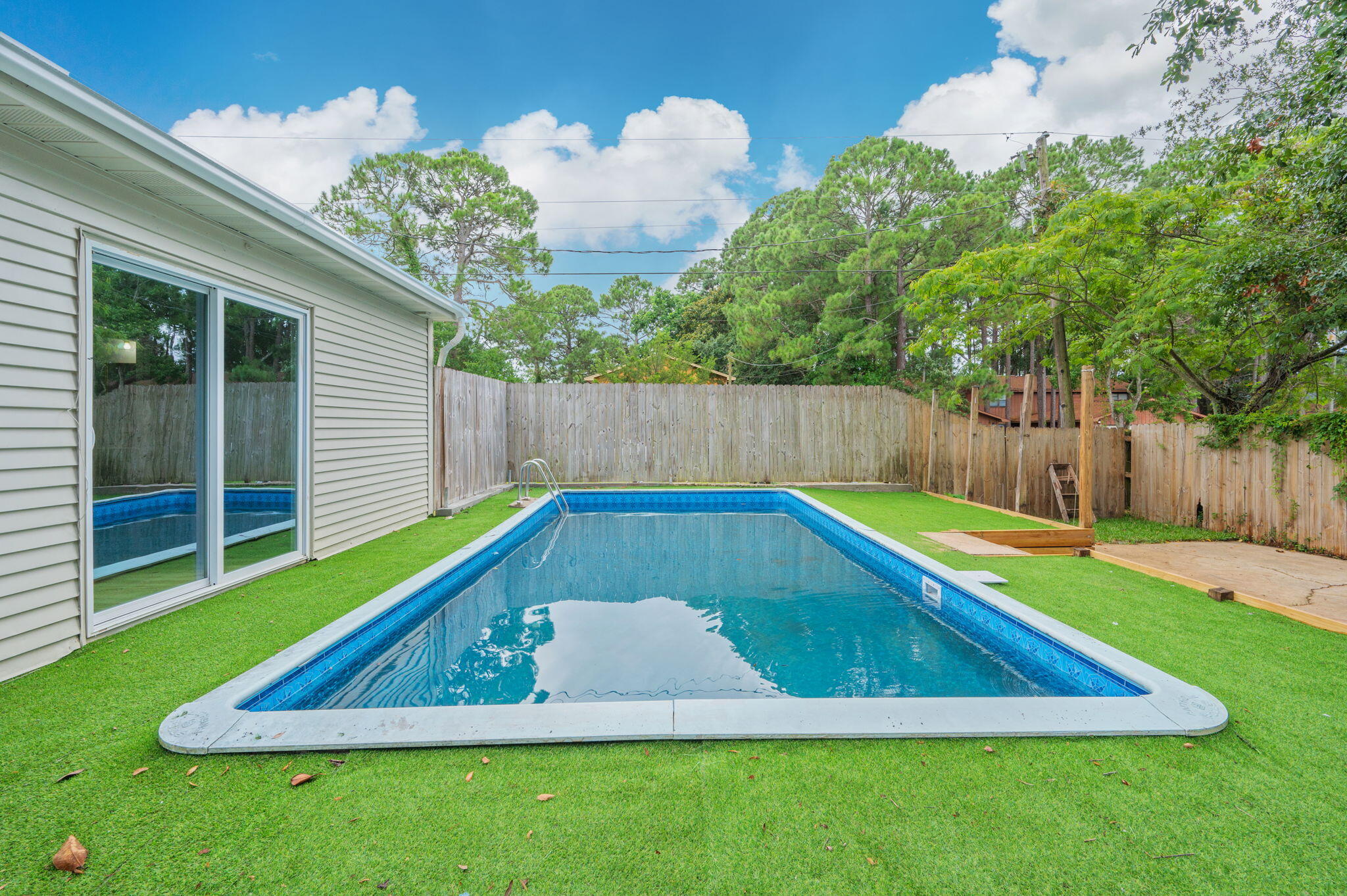PORT DIXIE S1/2 OF LOTS 12 13, 14-BLK - Residential